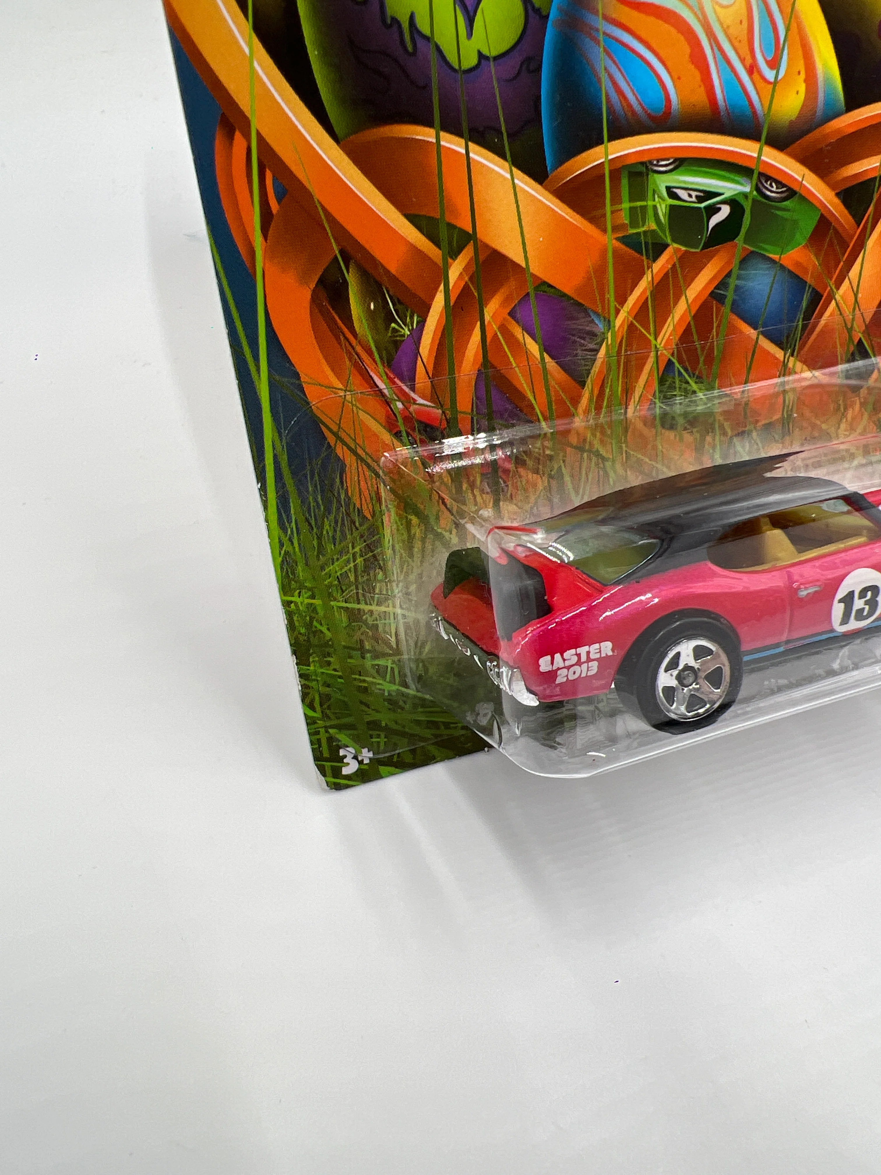 2013 Hot Wheels Easter Series #1 Olds 442 Pink W/Protector - Image 4