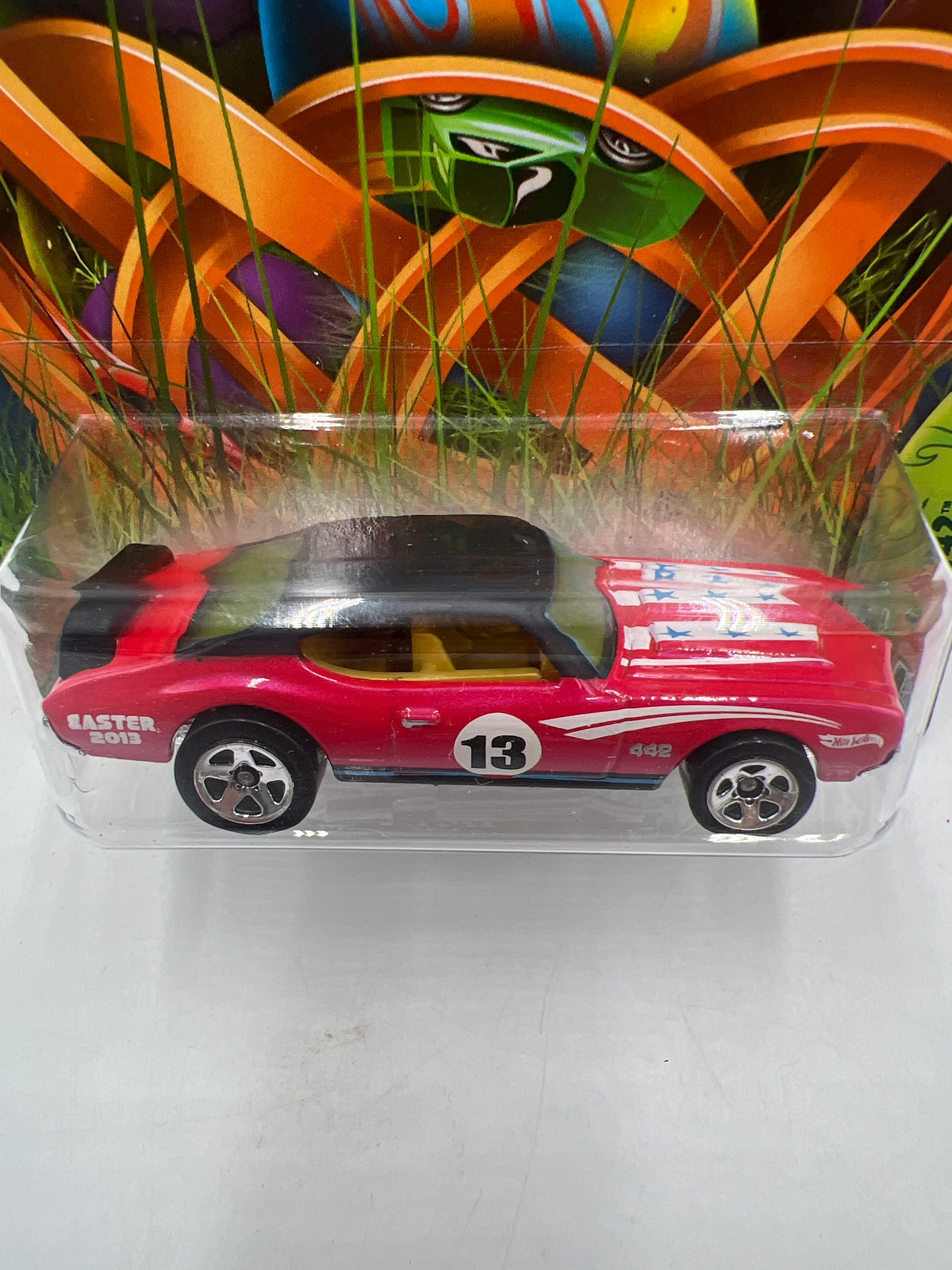 2013 Hot Wheels Happy Easter #1 Olds 442 W/Protector - Image 3