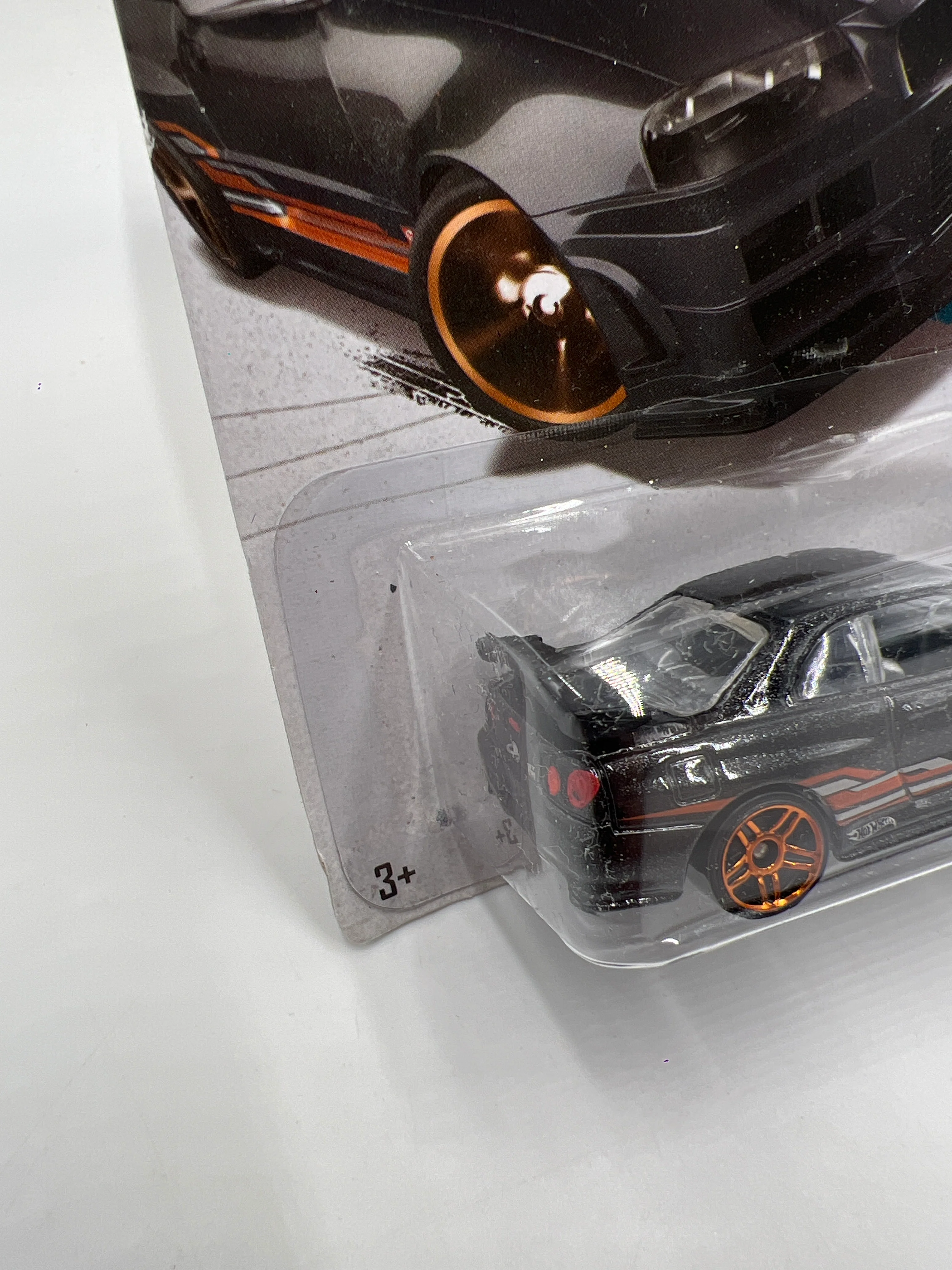 2013 Hot Wheels Showroom #158 Nissan Skyline GT-R R34 Black W/Protector - Image 4