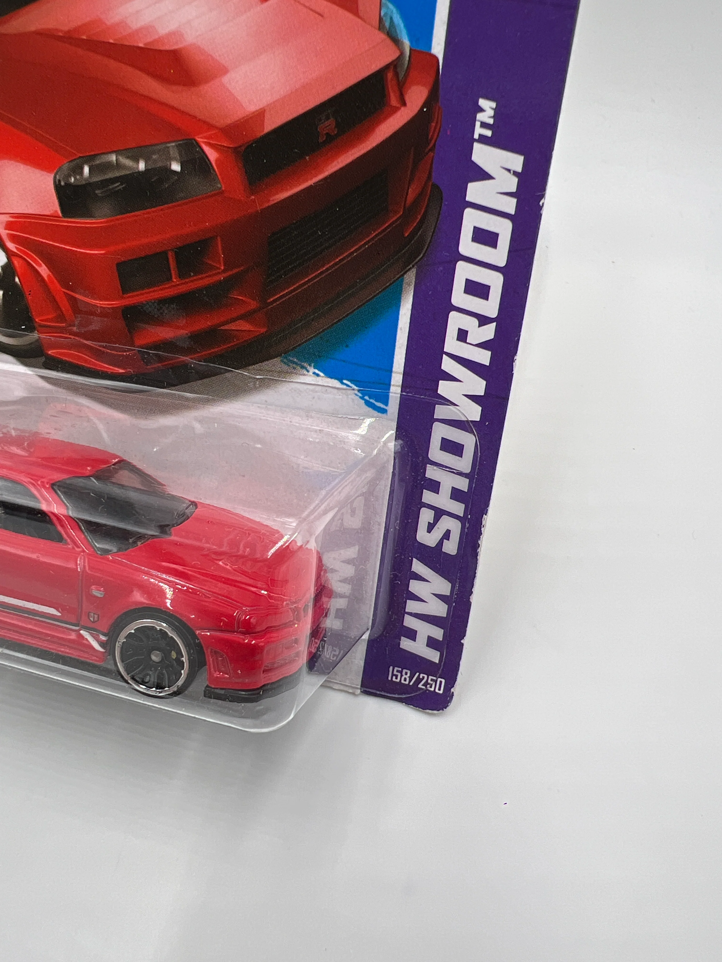 2013 Hot Wheels Showroom #158 Nissan Skyline GT-R R34 Red W/Protector - Image 3