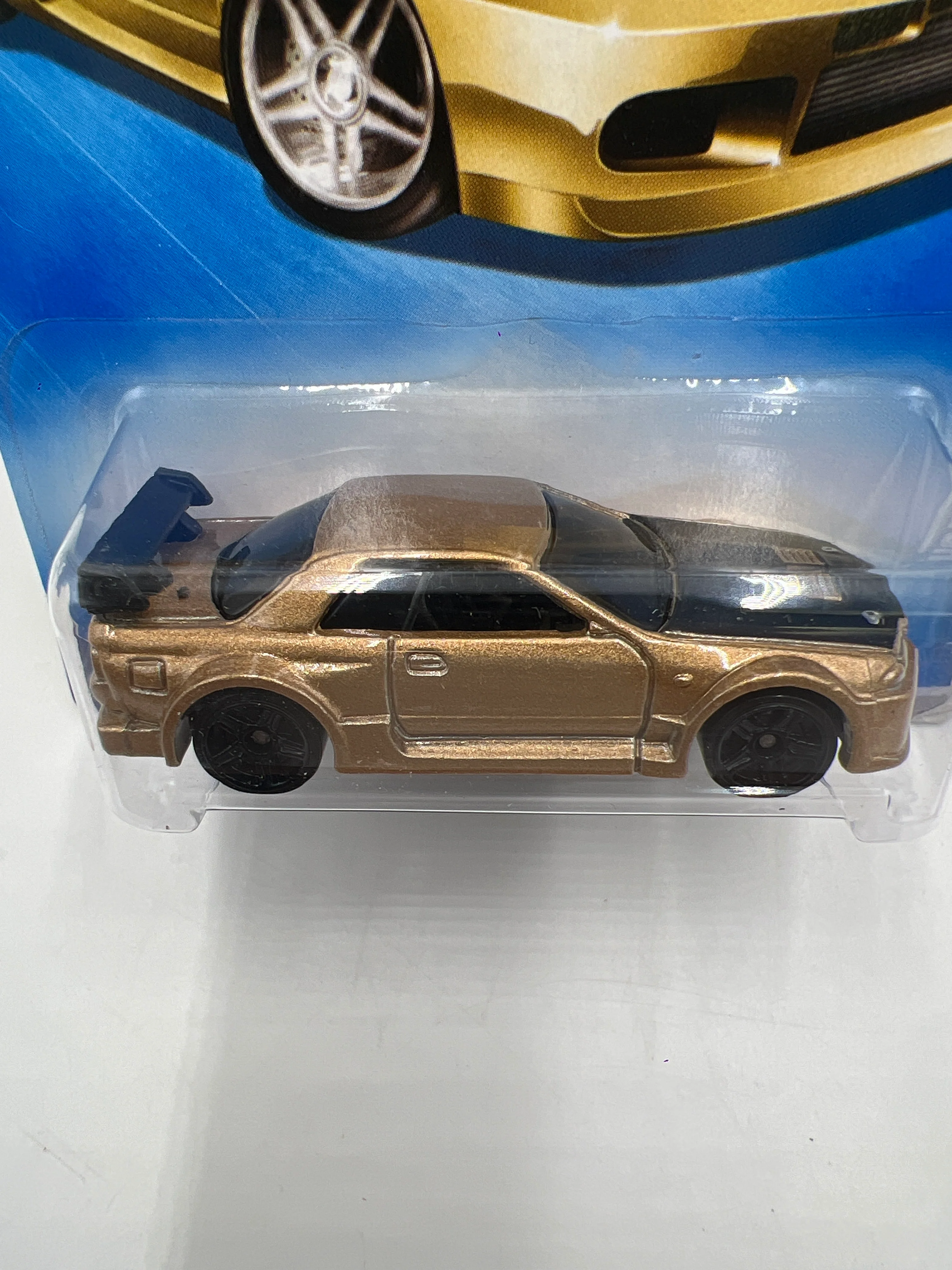 2009 Hot Wheels Dream Garage #156 Nissan Skyline GT-R R32 Gold HTF W/Protector - Image 3