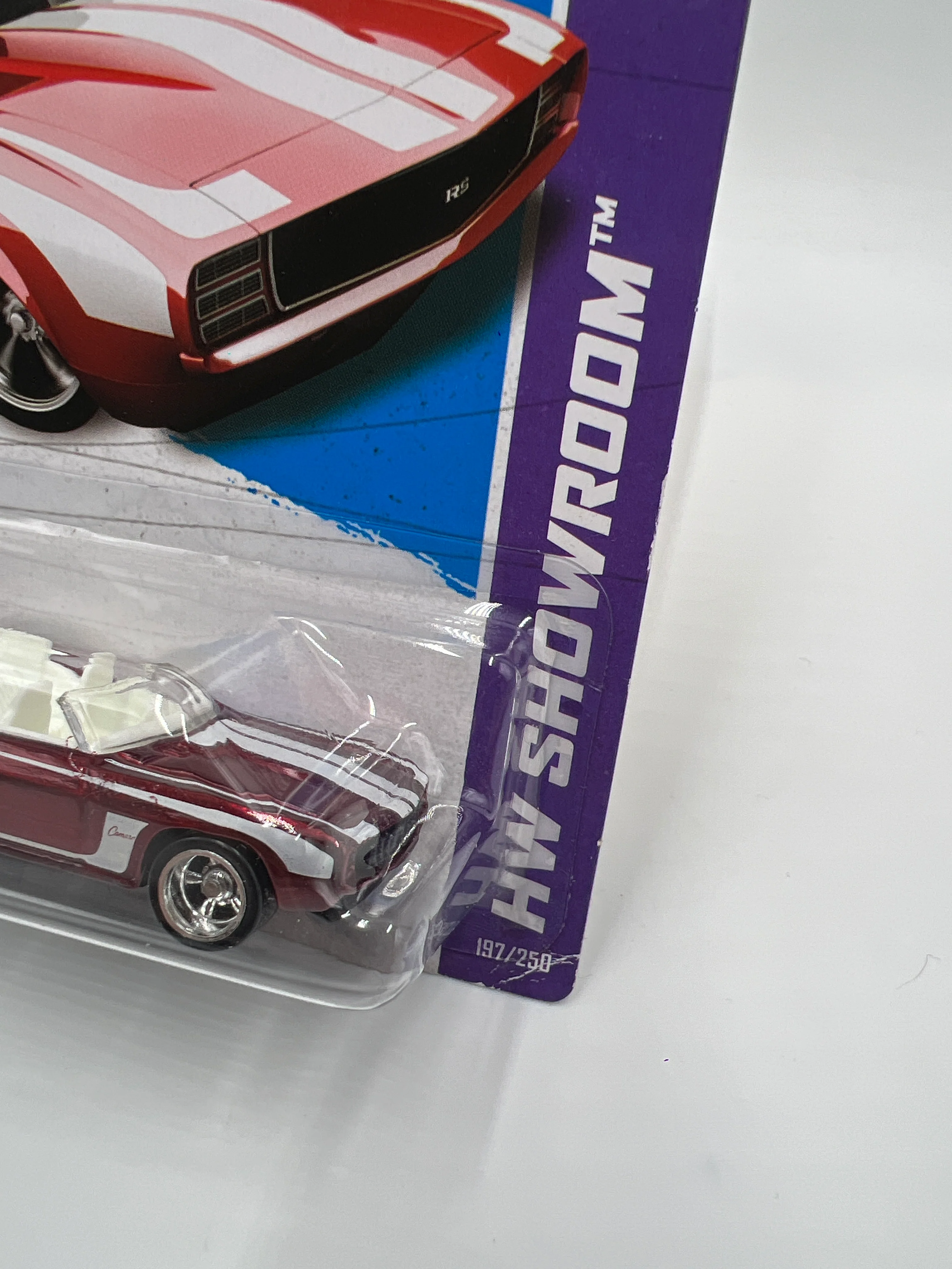 2013 Hot Wheels Super Treasure Hunt #197 69 Camaro Red W/ Protector - Image 3