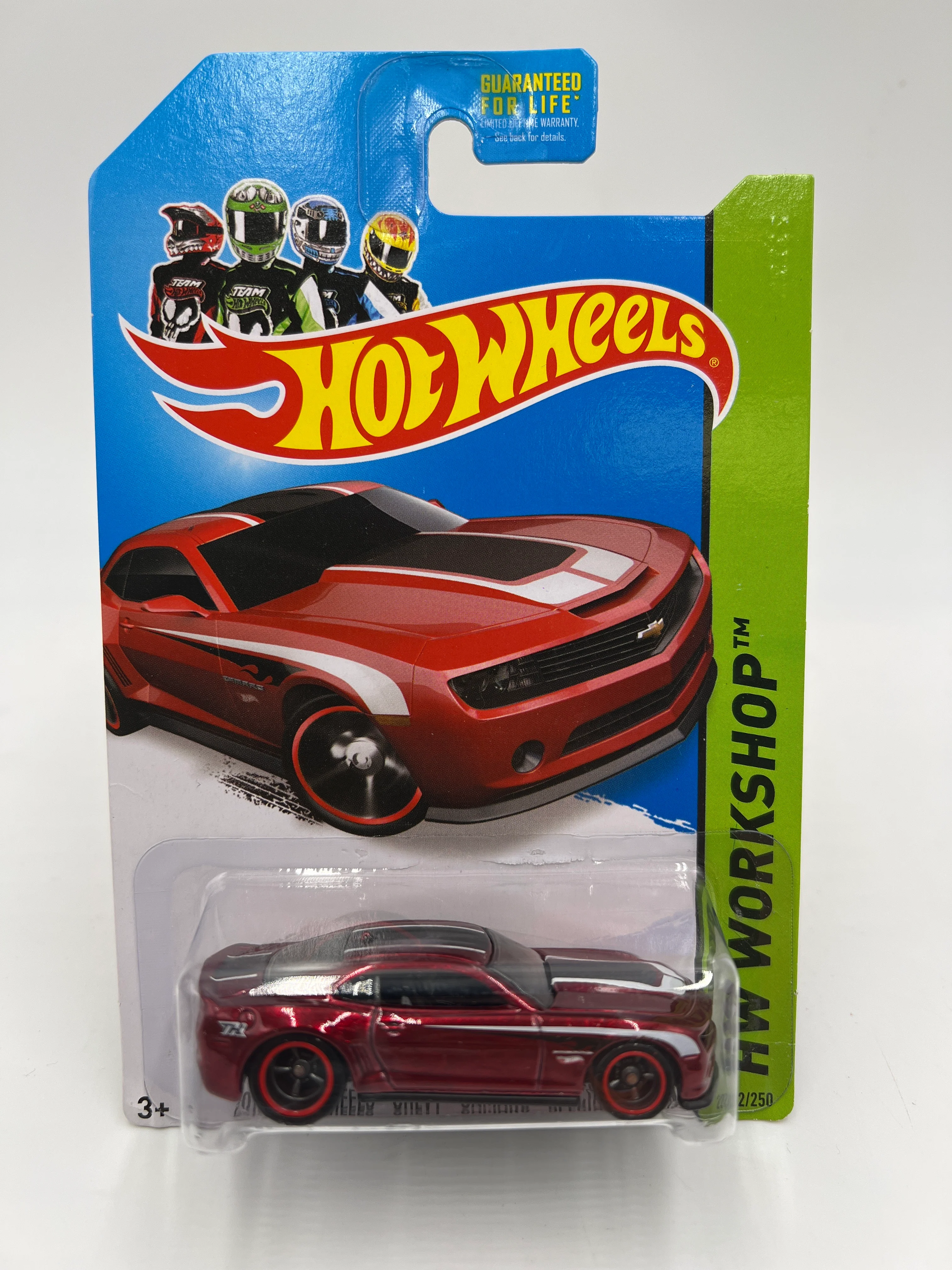 2014 Hot Wheels Super Treasure Hunt #202 2013 Hot Wheels Chevy Camaro Special Edition Red W/ Protector - Image 2
