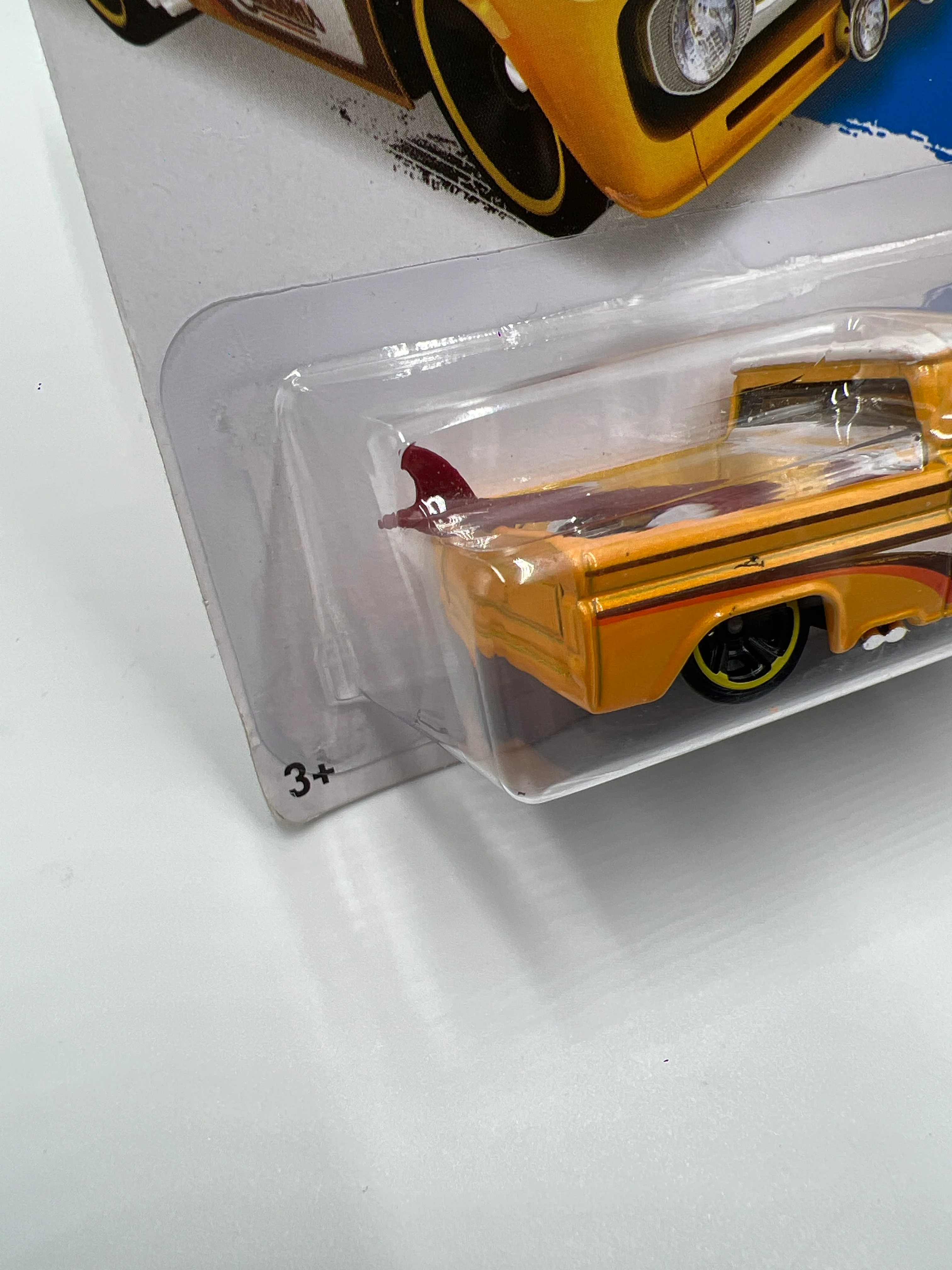 2015 Hot Wheels City #72 Custom 62 Chevy Yellow (Card Not Perfect) 16D - Image 5