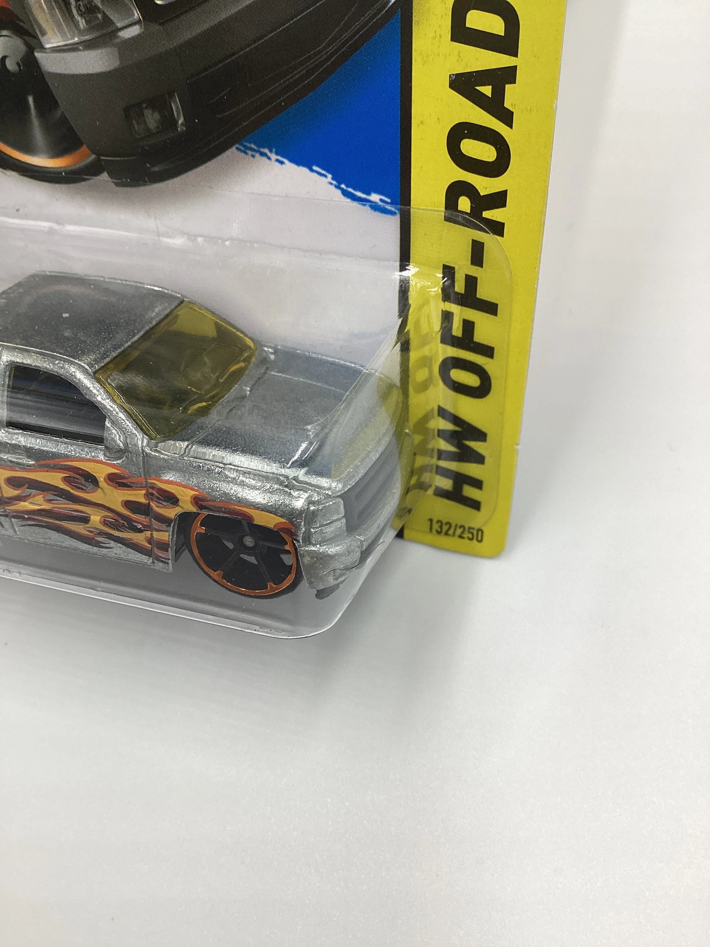 2014 Hot Wheels Off-Road #132 Zamac Chevy Silverado W/Protector *See Description* - Image 4