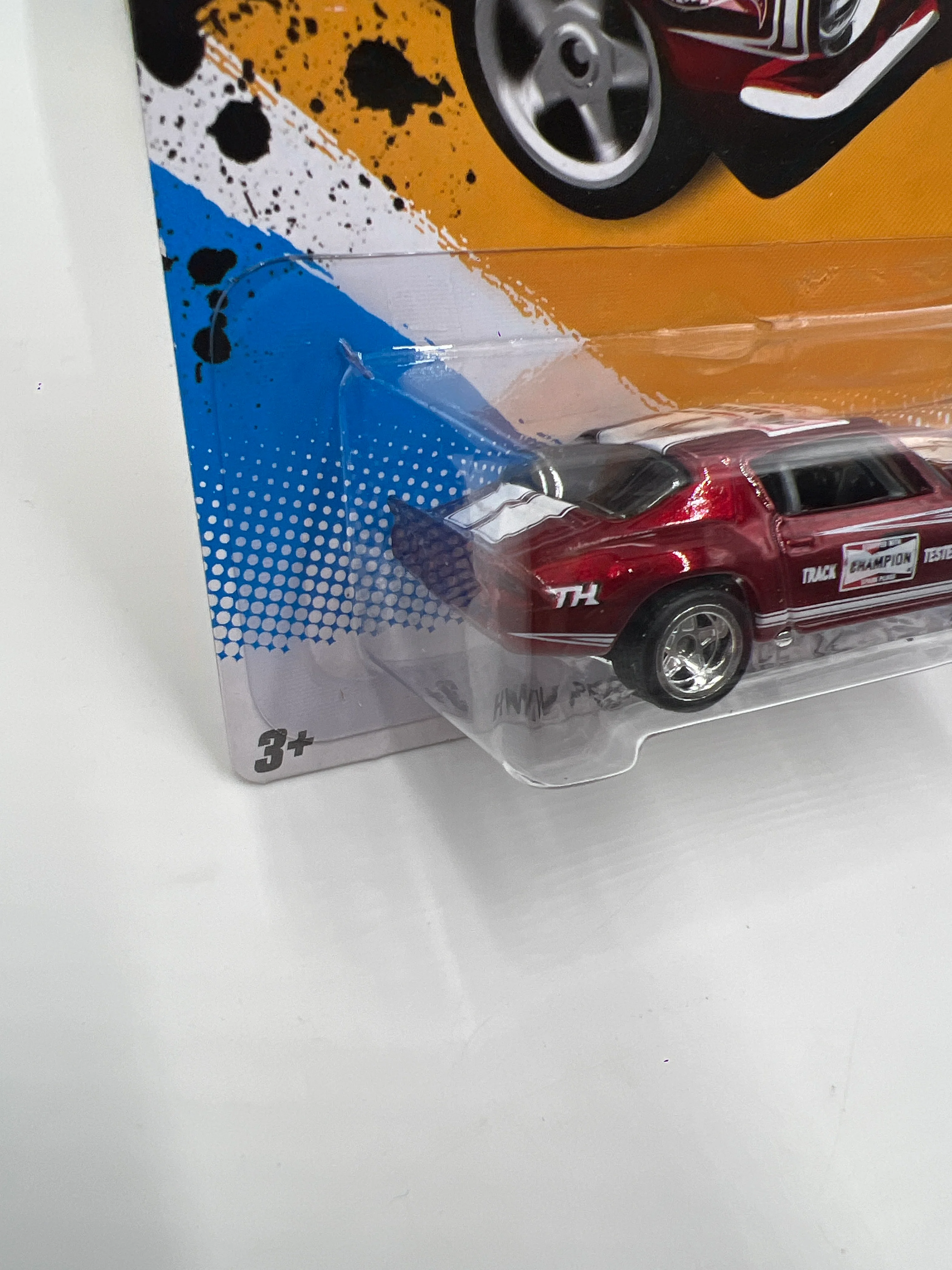 2012 Hot Wheels Super Treasure Hunt #144 70 Camaro Red W/ Protector - Image 5