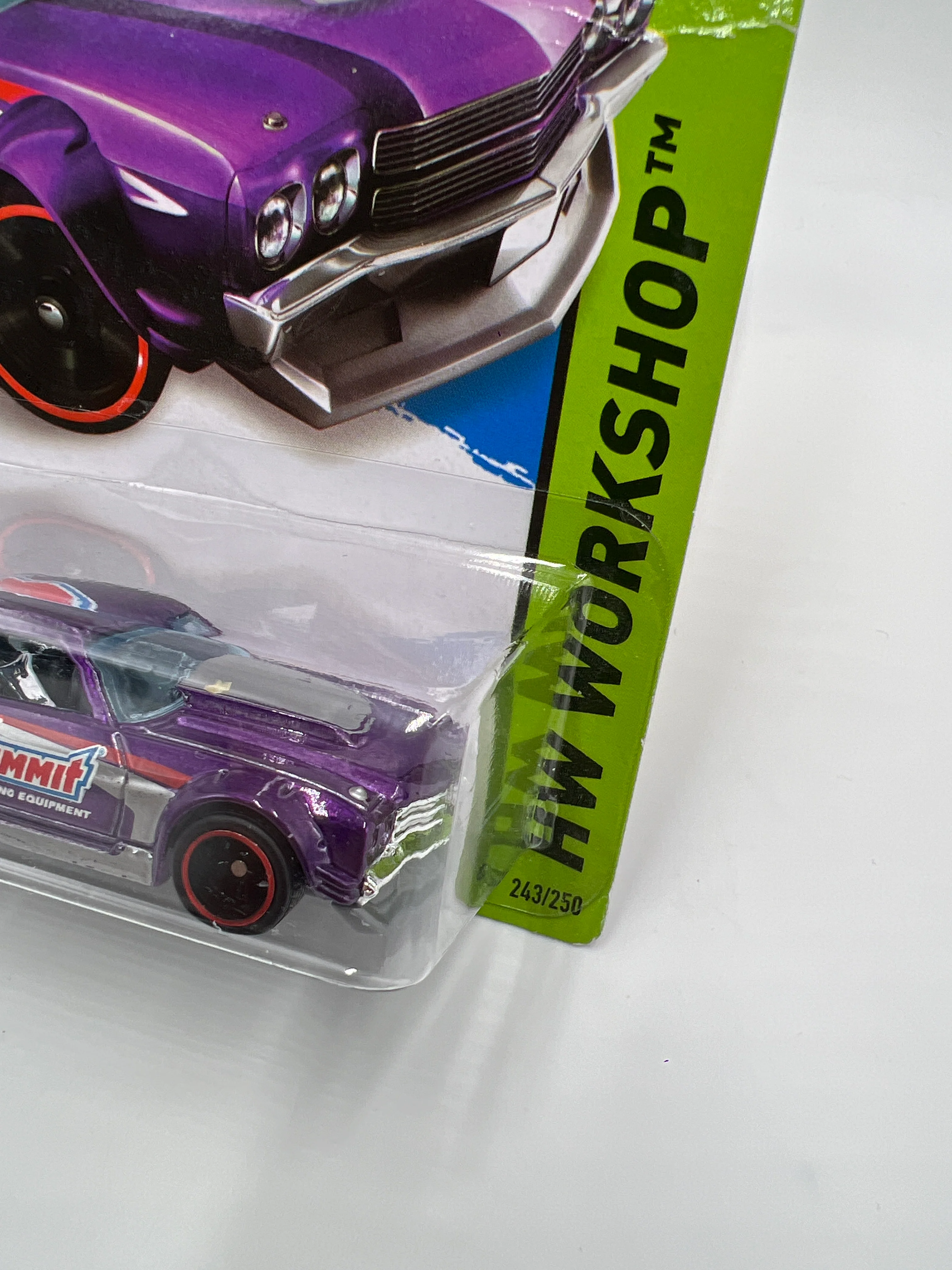2014 Hot Wheels Super Treasure Hunt #243 70 Chevy Chevelle Purple Summit W/Protector Bad Card - Image 3