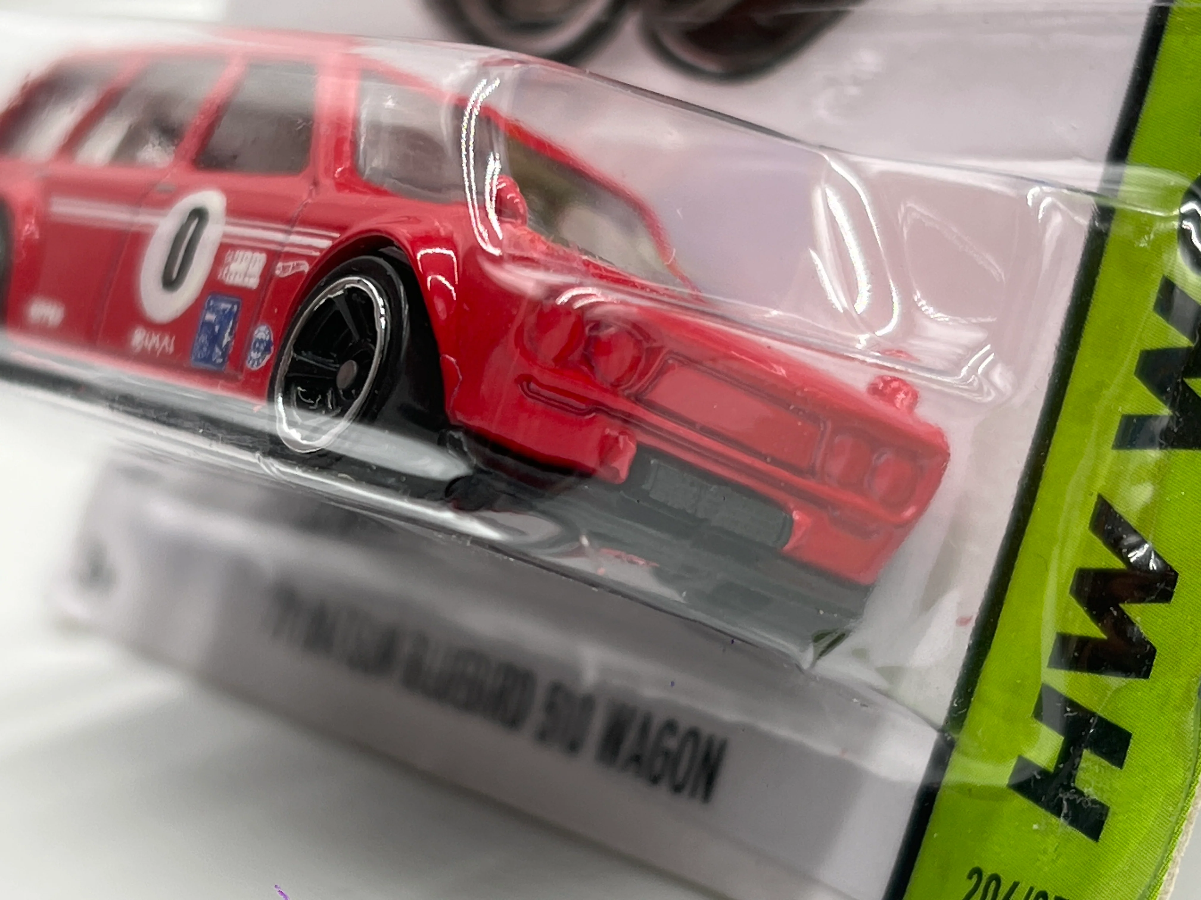 2014 Hot Wheels Workshop #206 71 Datsun Bluebird 510 Wagon Red *Smooth Grille* Blister Damage 88E - Image 5