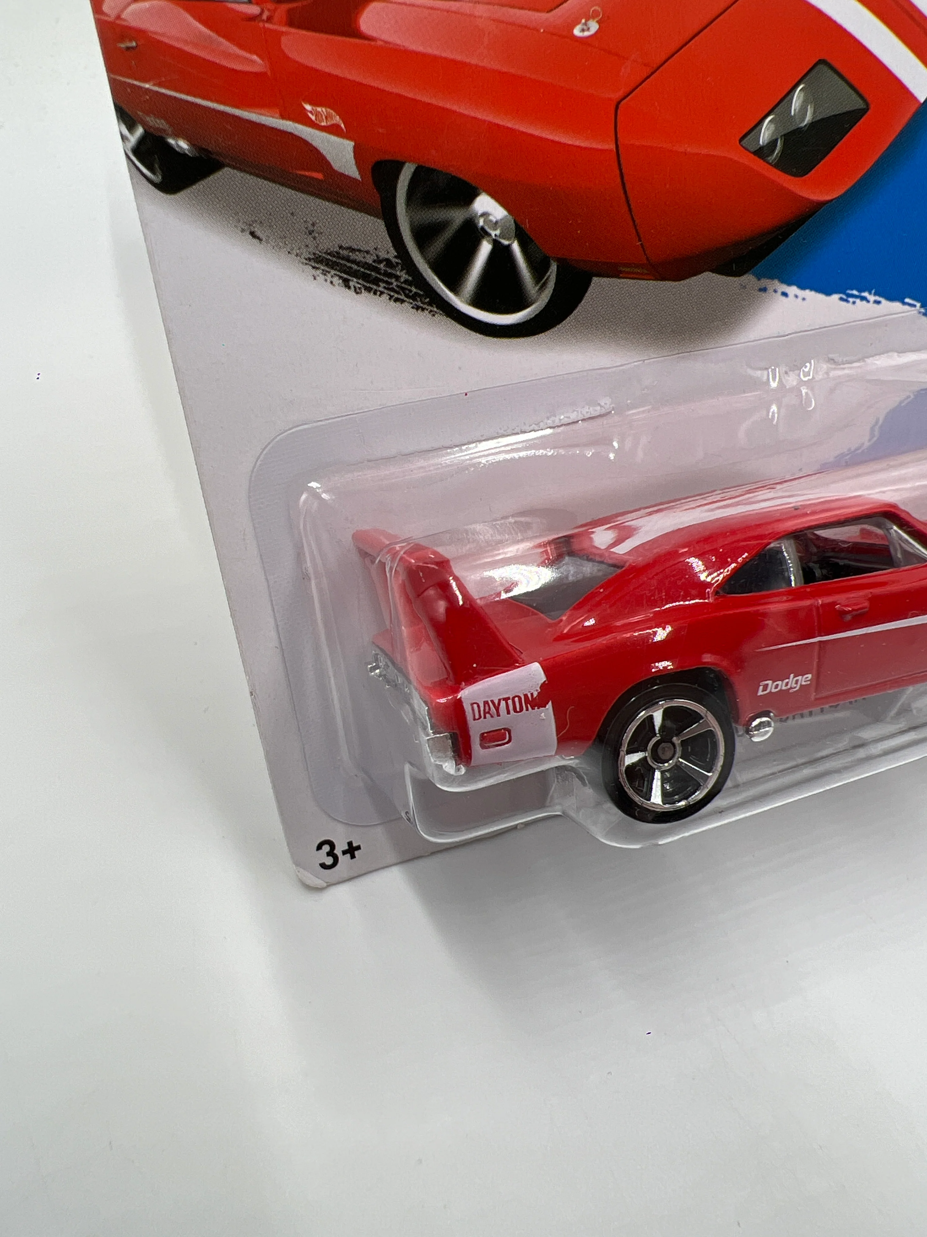 2014 Hot Wheels Workshop #234 69 Dodge Charger Daytona Red 54F - Image 4