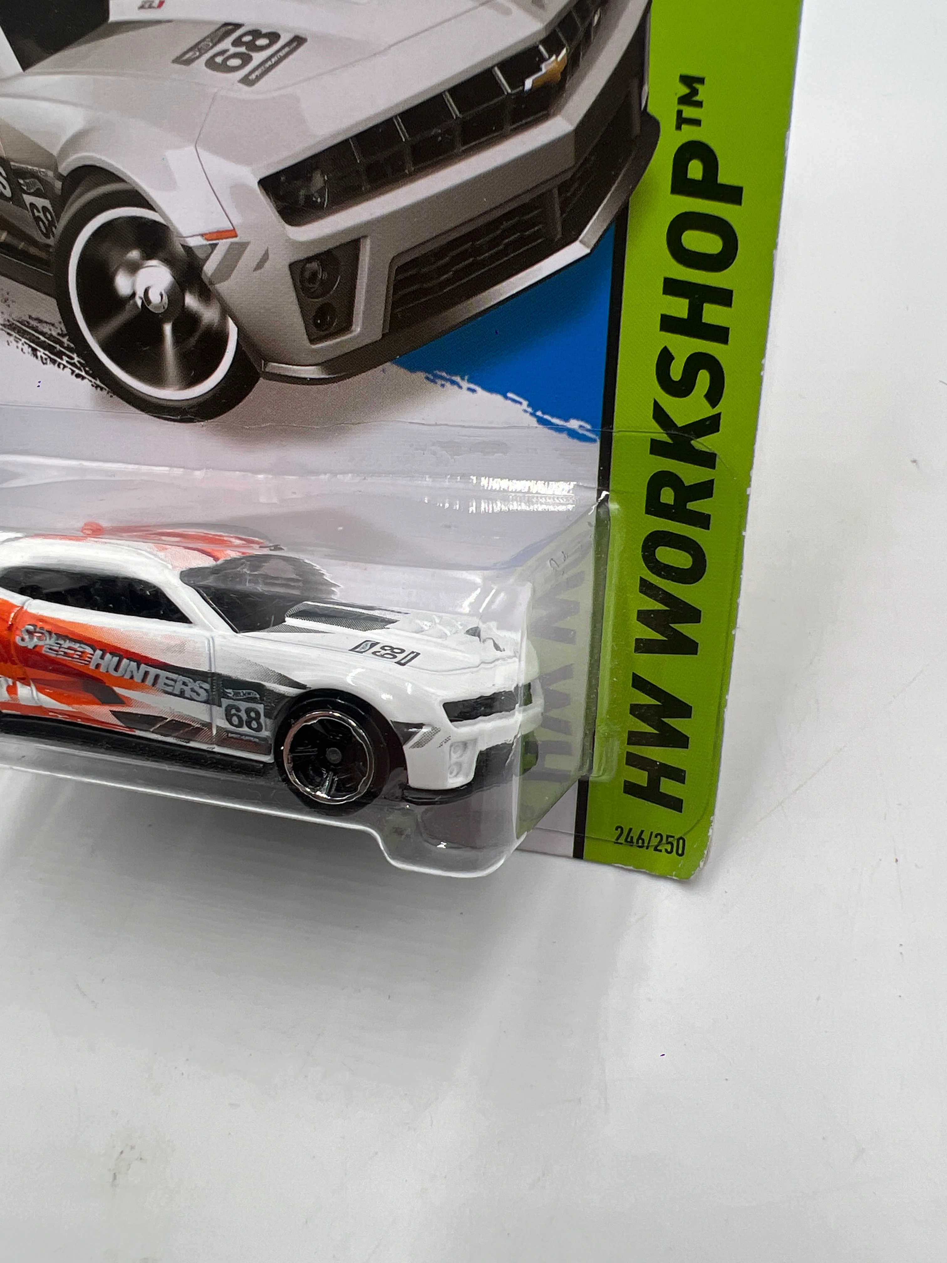 2014 Hot Wheels Workshop #246 12 Camaro ZL1 Concept White 7H - Image 4
