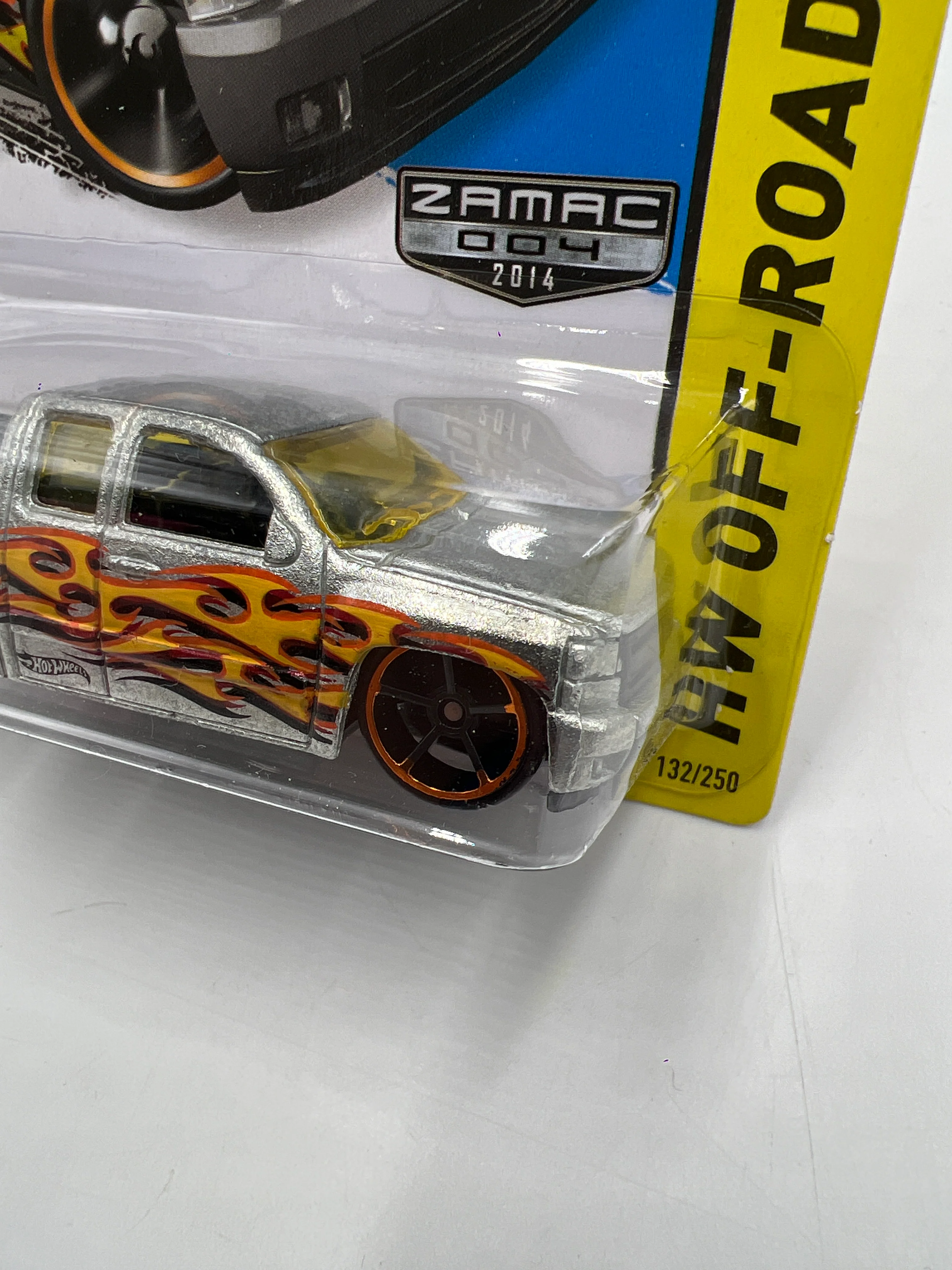 2014 Hot Wheels Off-Road #132 Zamac 004 Chevy Silverado W/Protector - Image 4