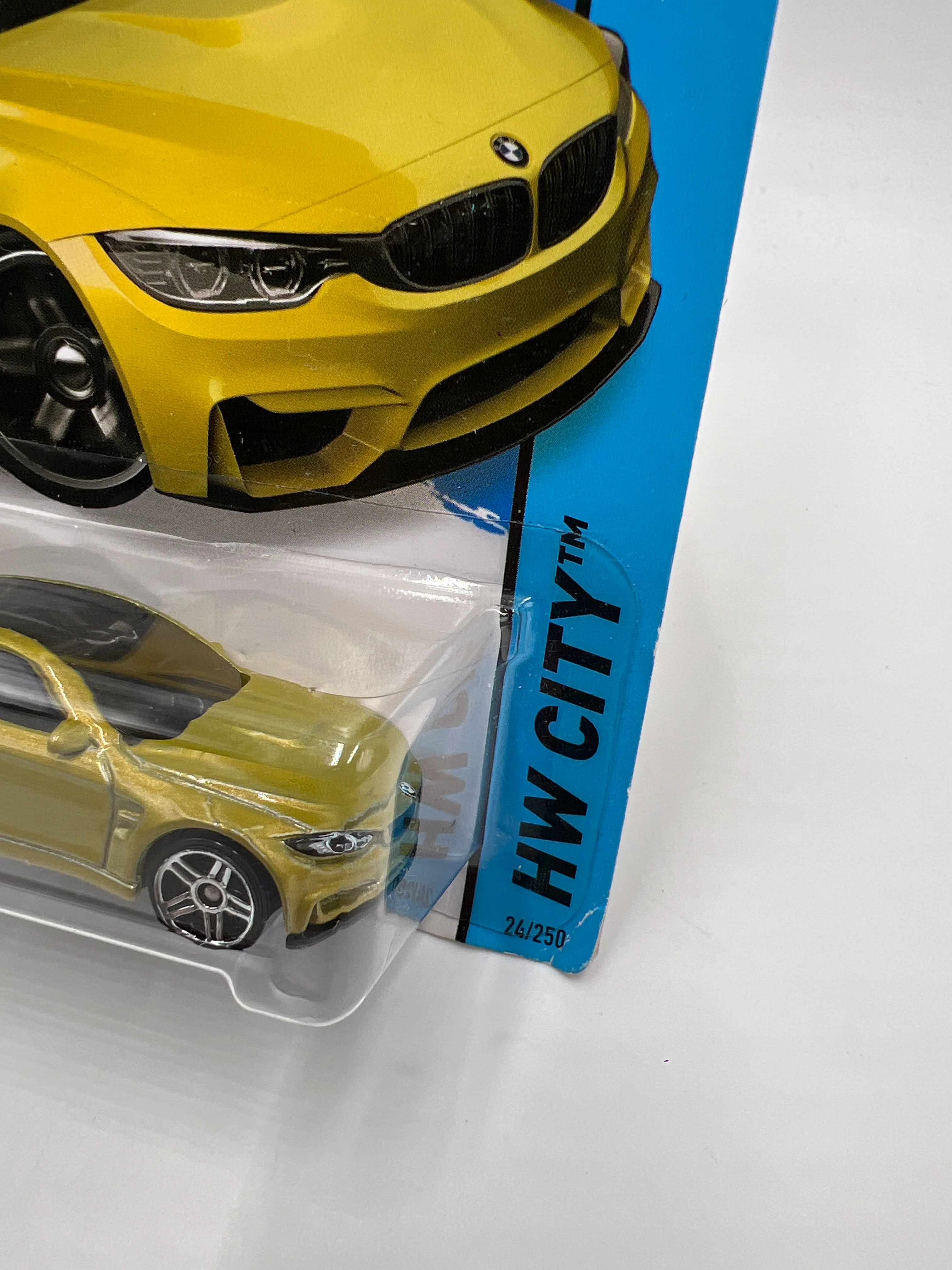 2015 Hot Wheels City #24 BMW M4 Yellow SR - Image 3