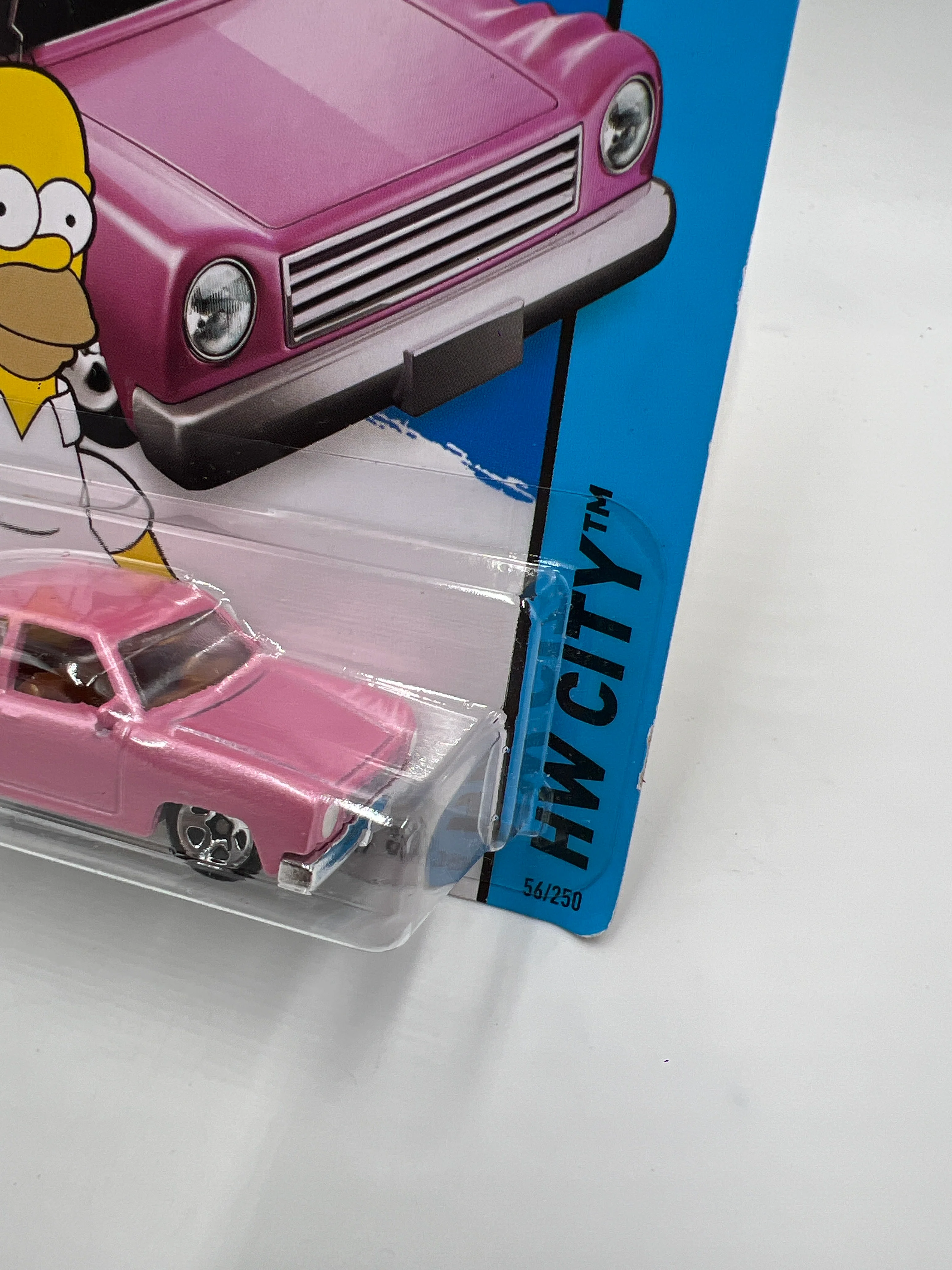 2015 Hot Wheels City #56 The Simpsons Family Car Pink 123A - Image 3