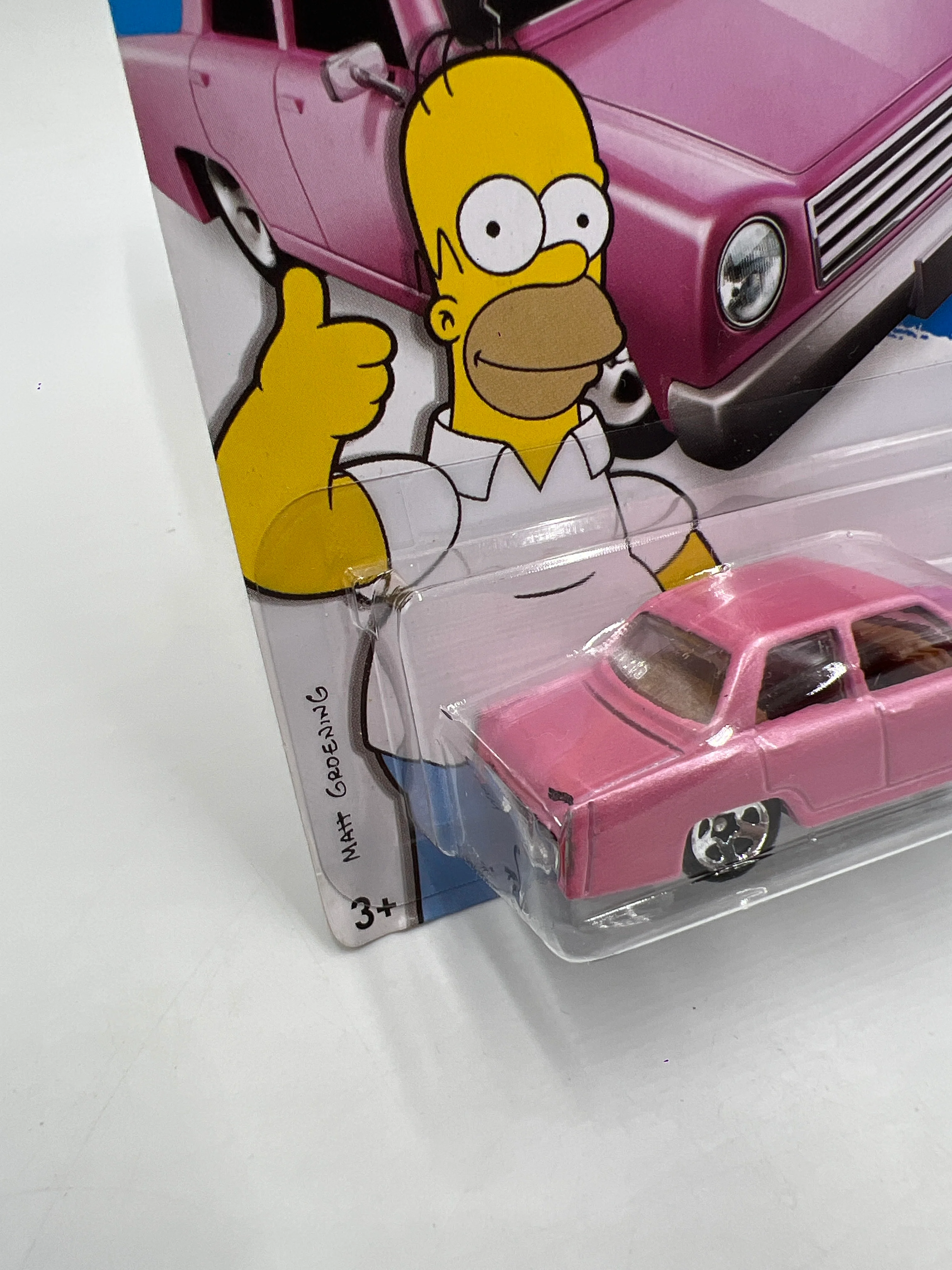 2015 Hot Wheels City #56 The Simpsons Family Car Pink 123A - Image 4