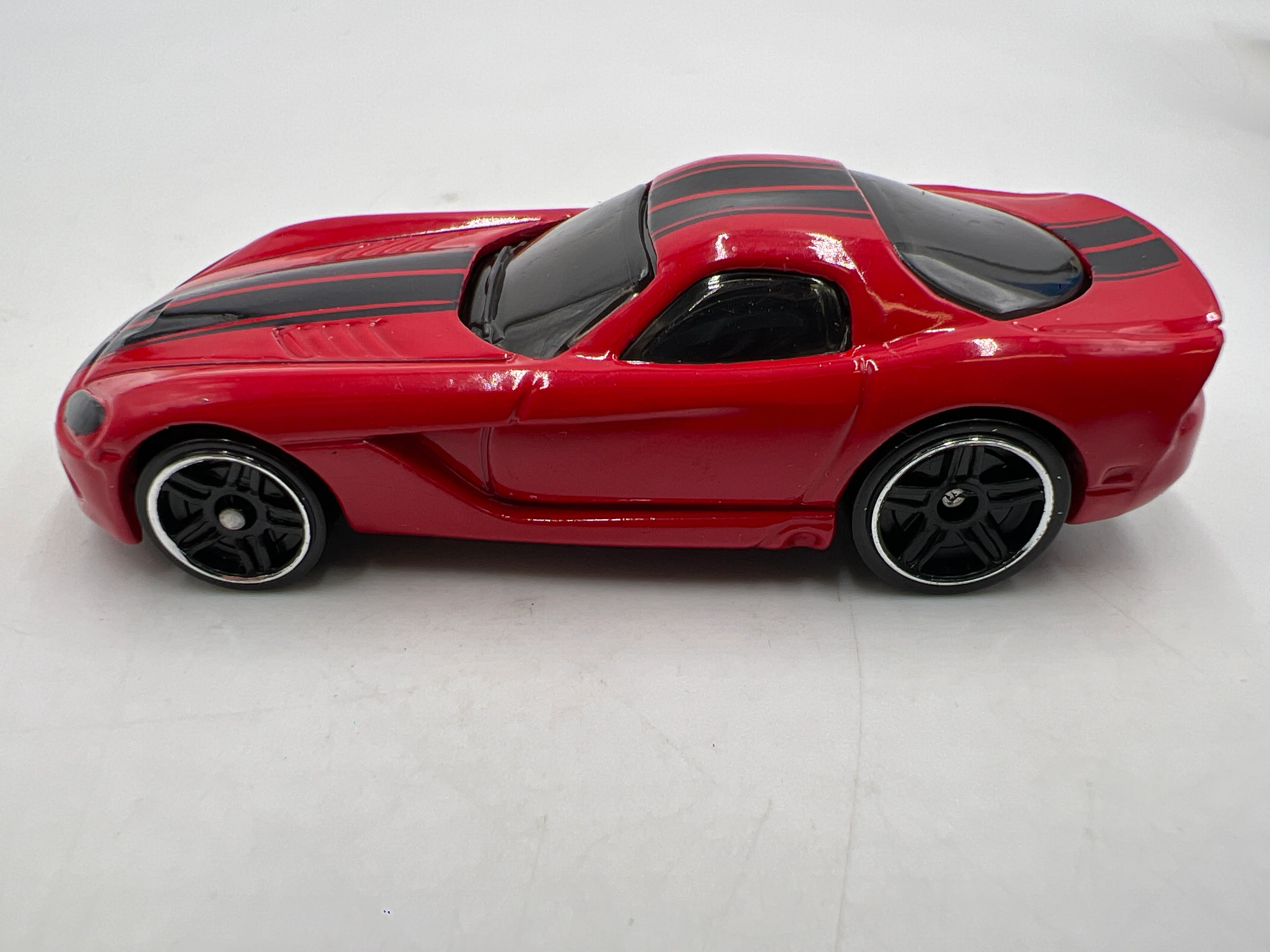 2015 Hot Wheels Mystery Models Series 1 #6 06 Dodge Viper SRT-10 Red - Image 5