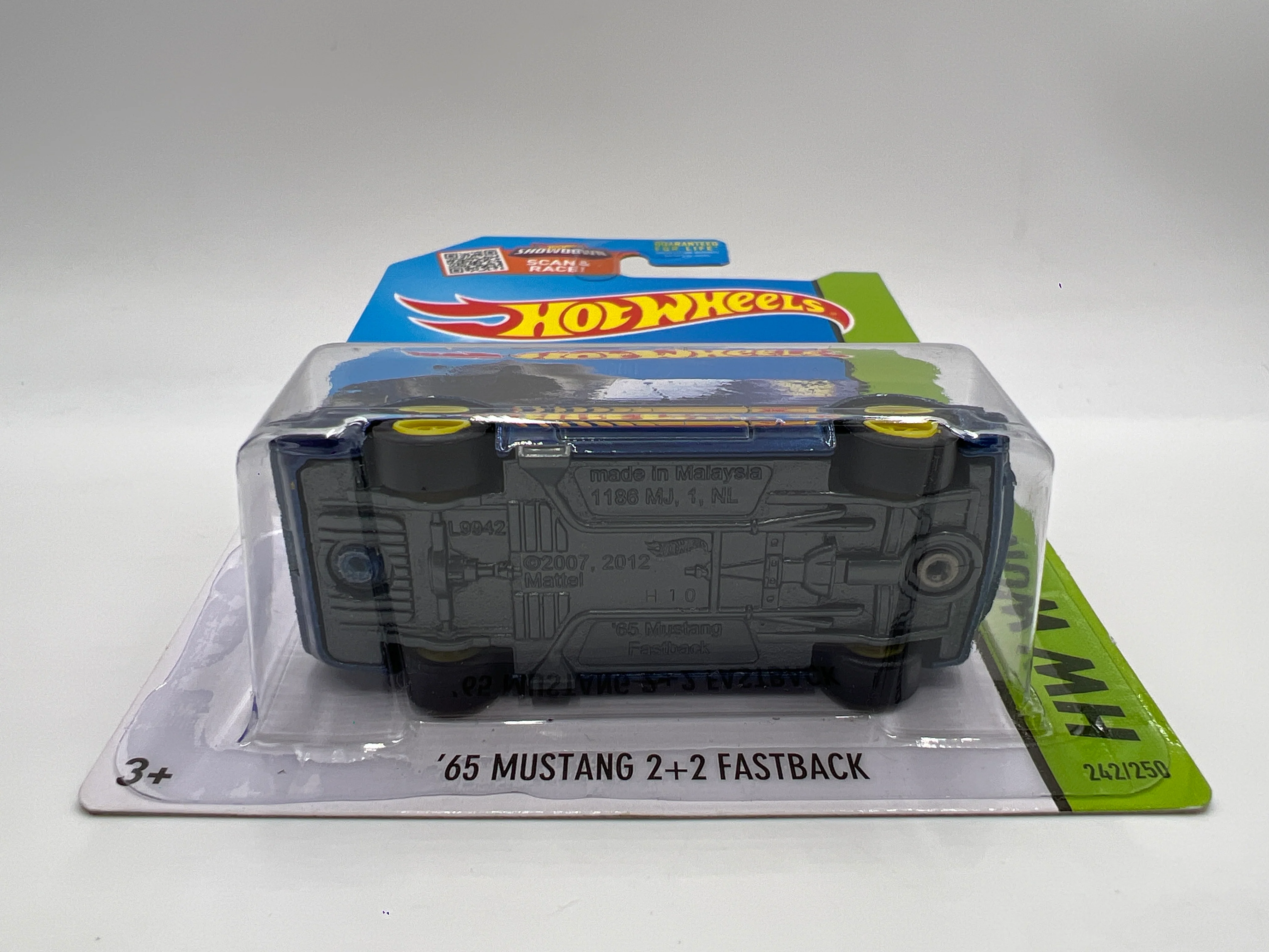 2015 Hot Wheels Super Treasure Hunt #242 65 Mustang 2+2 Fastback Blue W/Protector - Image 5