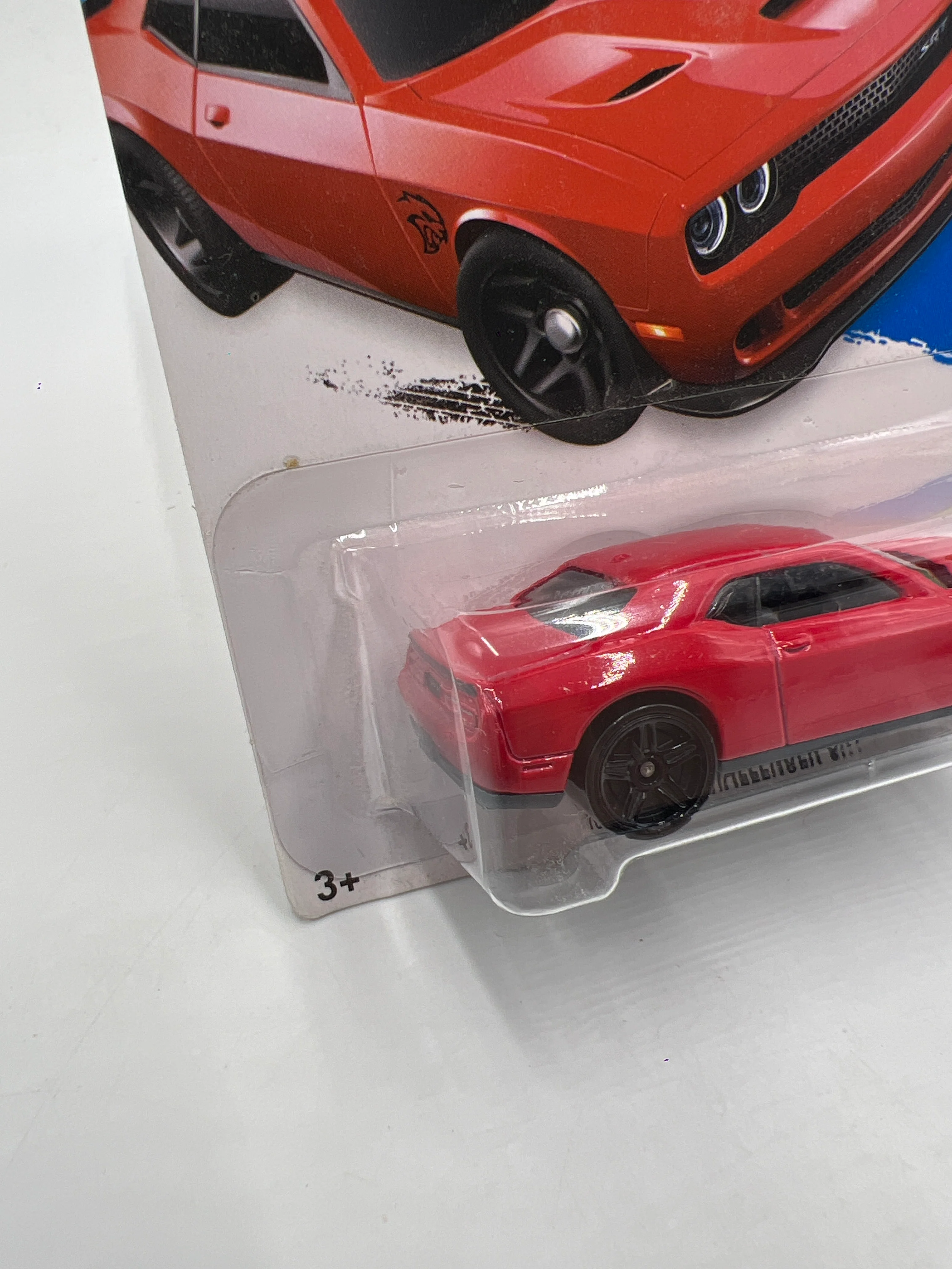 2015 Hot Wheels Workshop #235 15 Dodge Challenger SRT Hellcat Red SR - Image 4