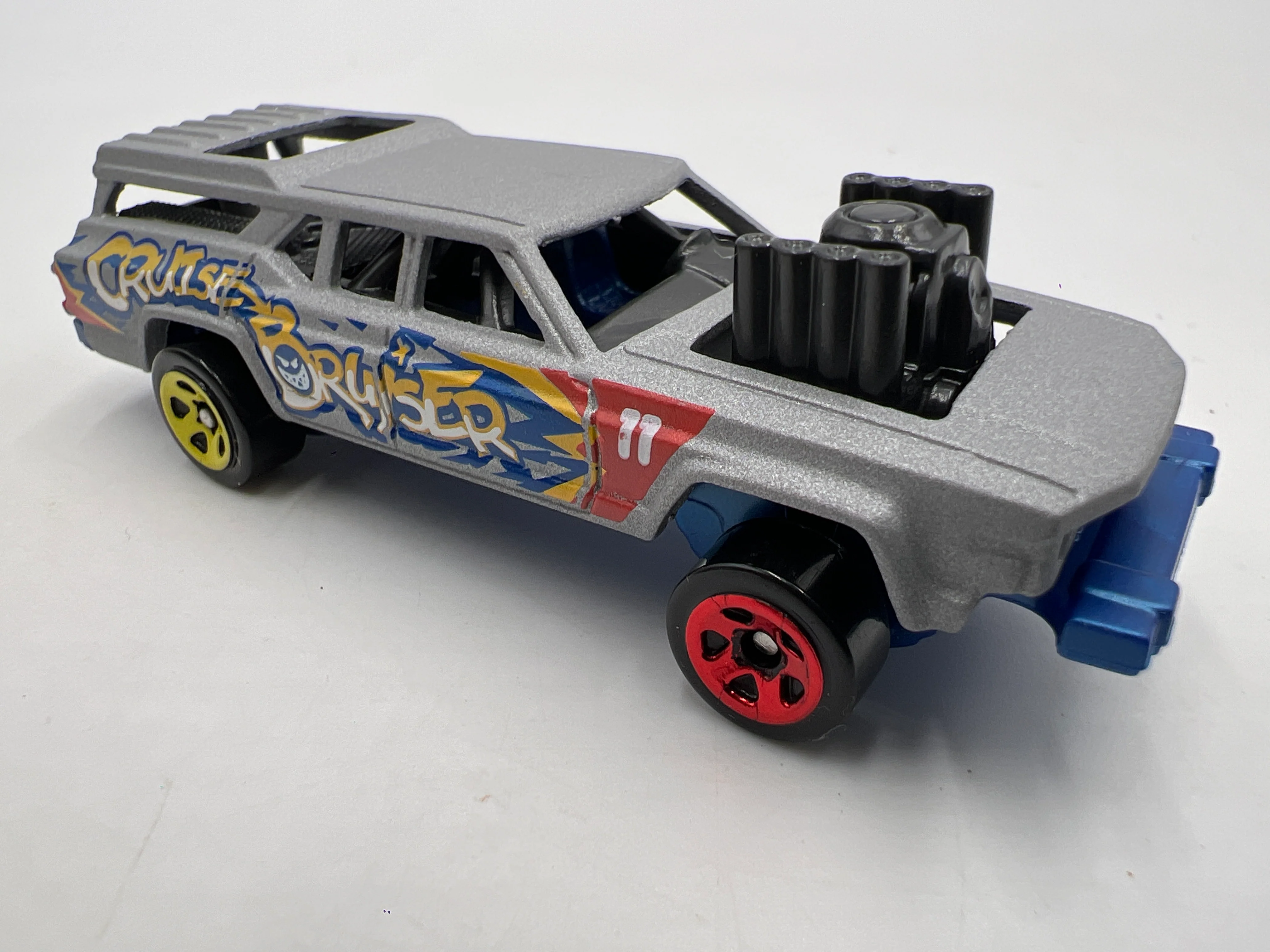 2019 Hot Wheels Mystery Models Series 3 #11 Cruise Bruiser Gray - Image 2