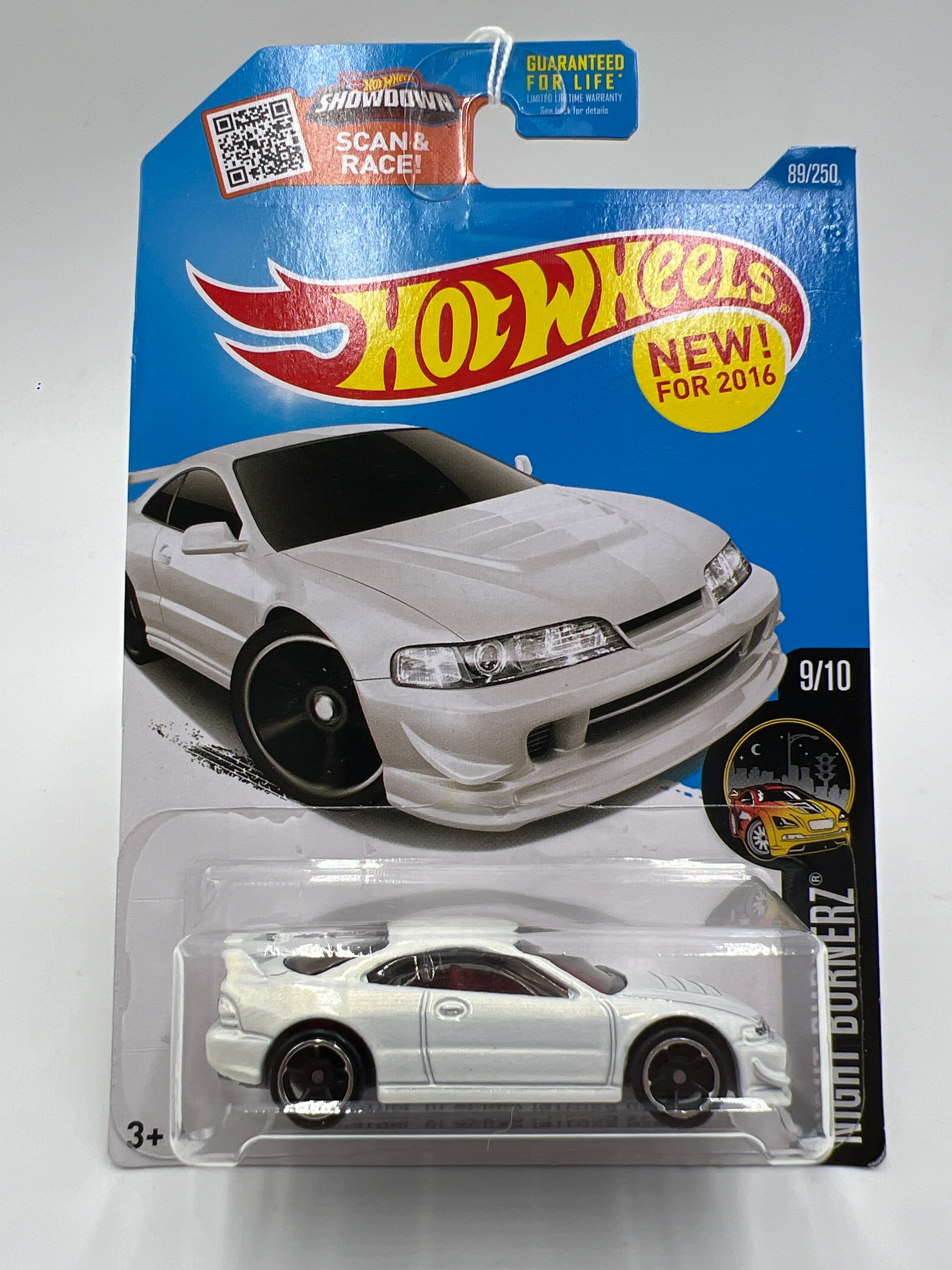 2016 Hot Wheels Night Burnerz #89 Custom 01 Acura Integra GSR White 82A - Image 2
