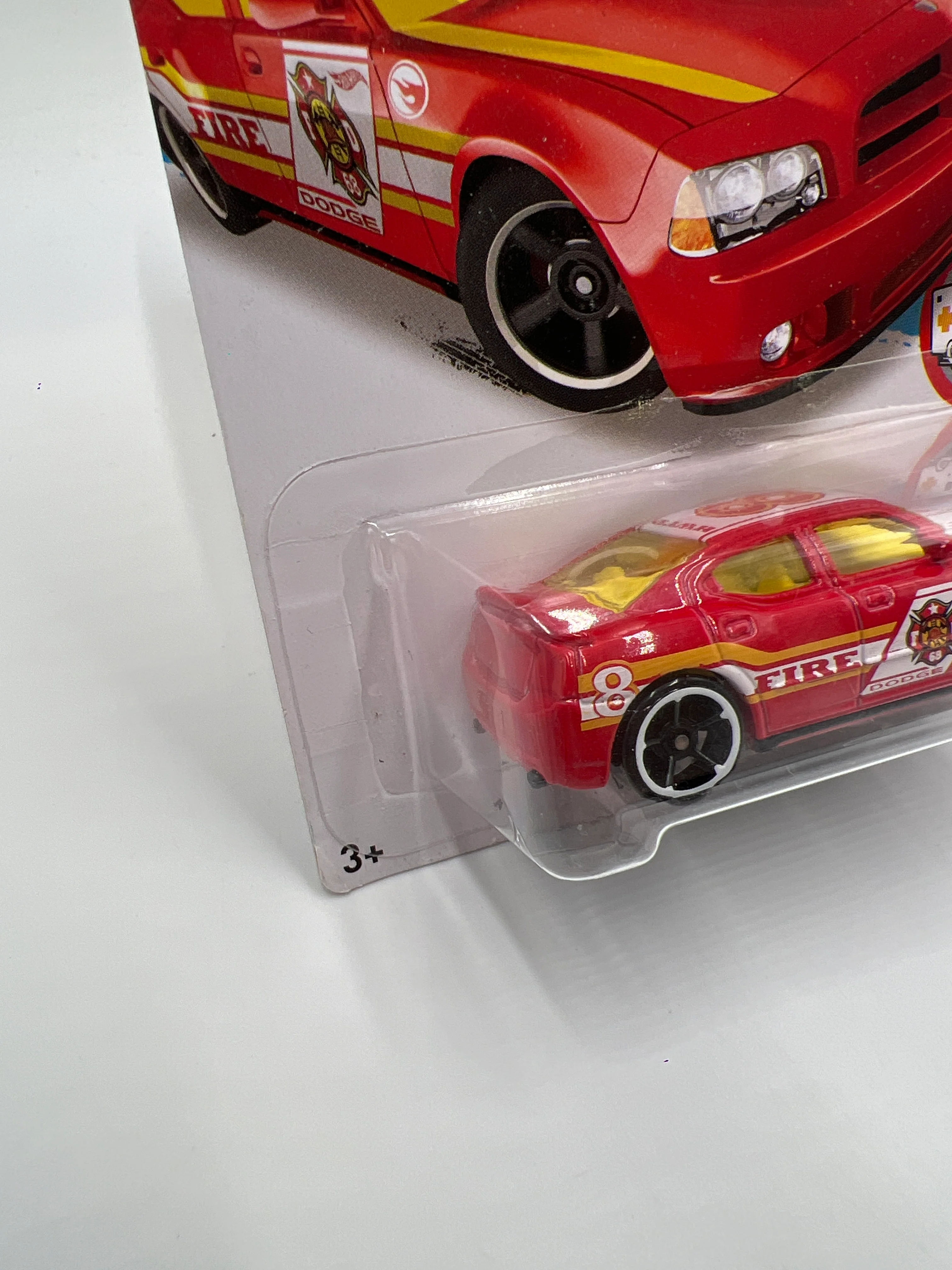 2016 Hot Wheels Treasure Hunt #215 Dodge Charger SRT8 Red 276D - Image 4