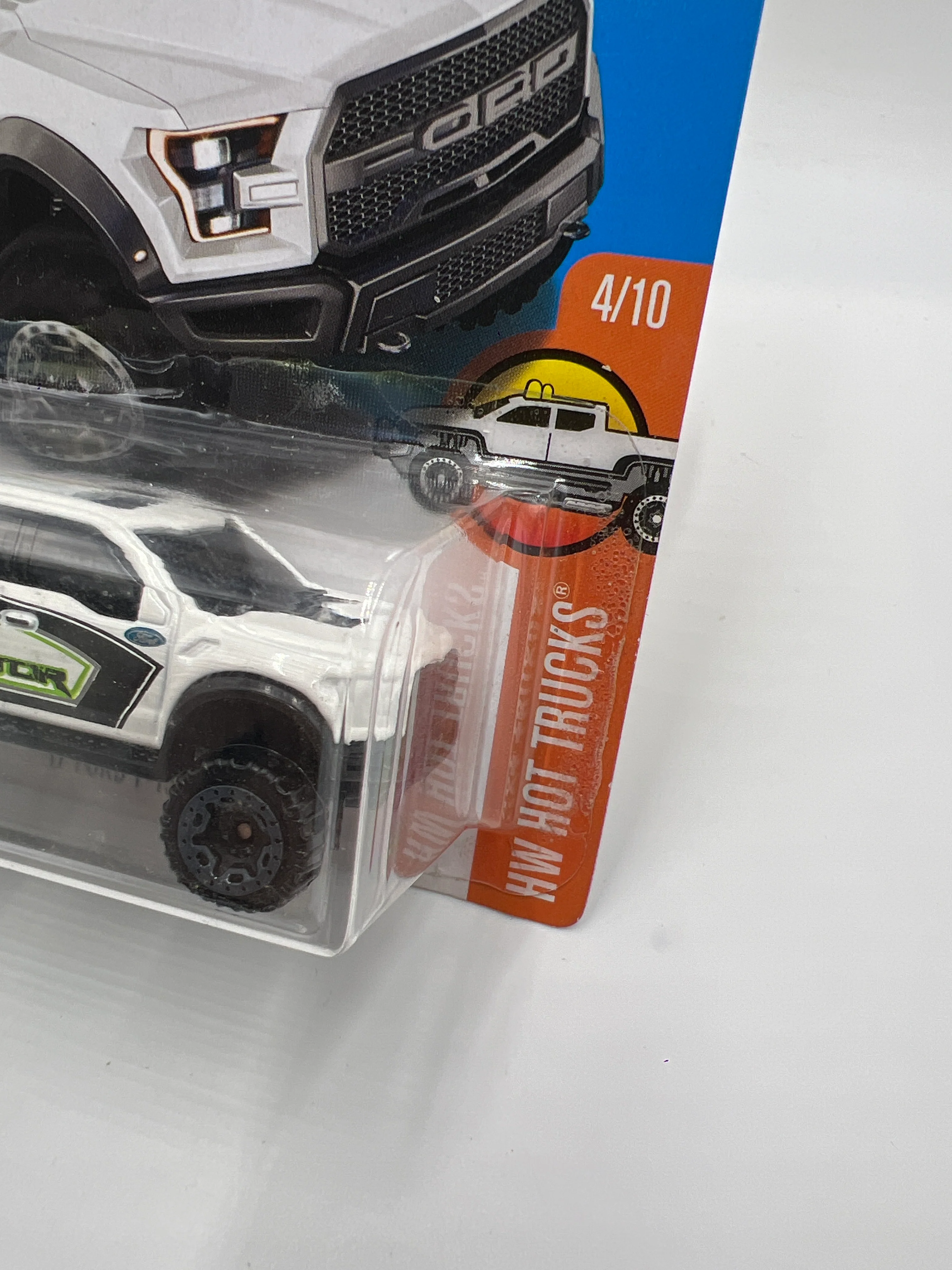 2017 Hot Wheels Hot Trucks #129 17 Ford F-150 Raptor White 31A - Image 3