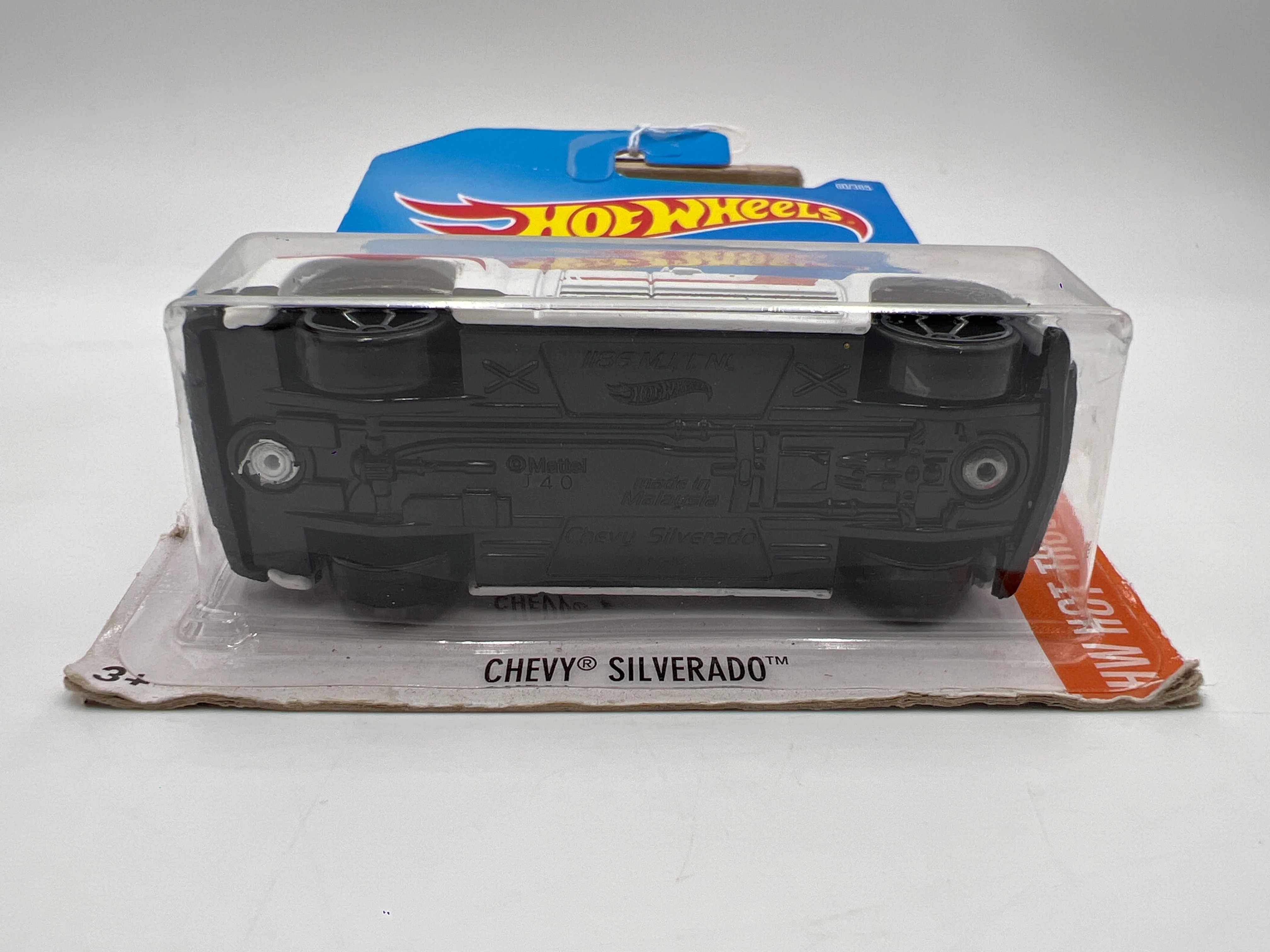 2017 Hot Wheels Hot Trucks #60 Chevy Silverado White Bad Card 15B - Image 7