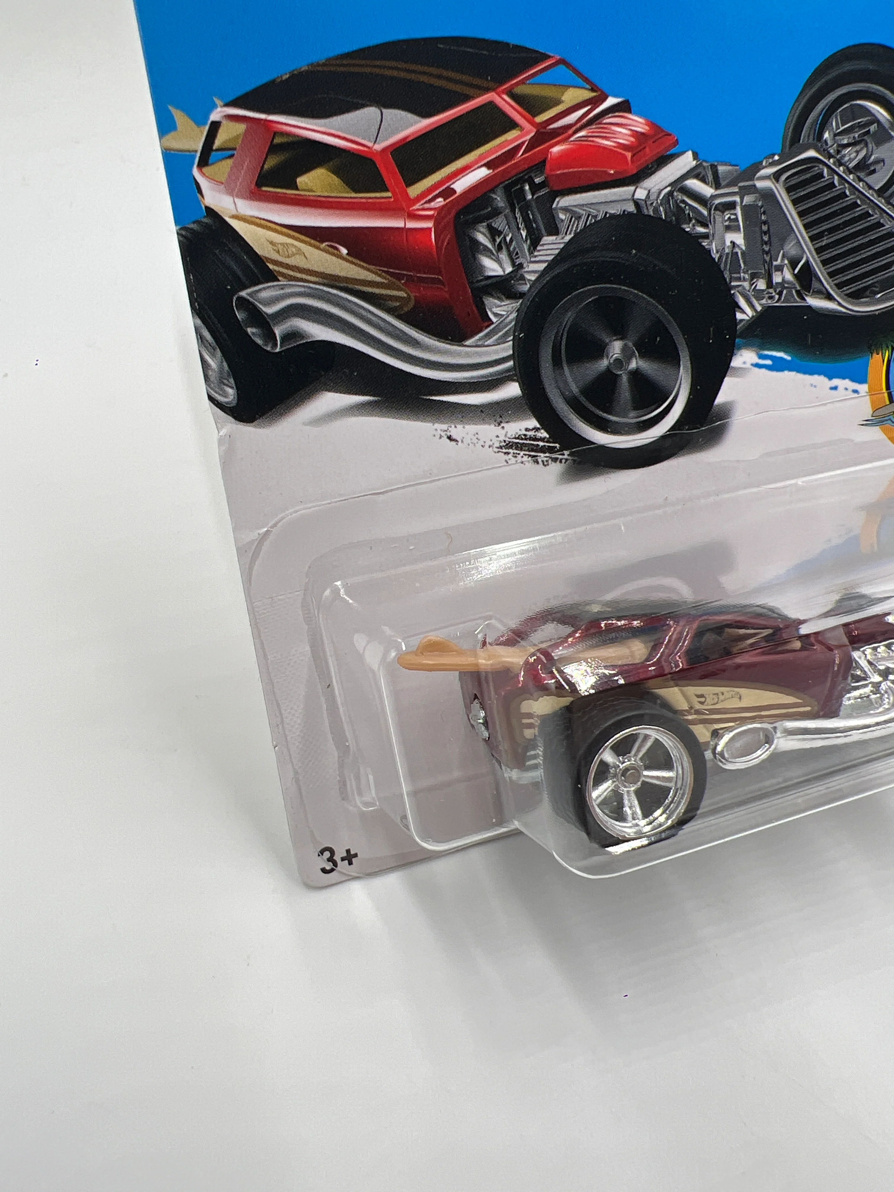 2017 Hot Wheels Super Treasure Hunt Surf Crate Red W/Protector - Image 5