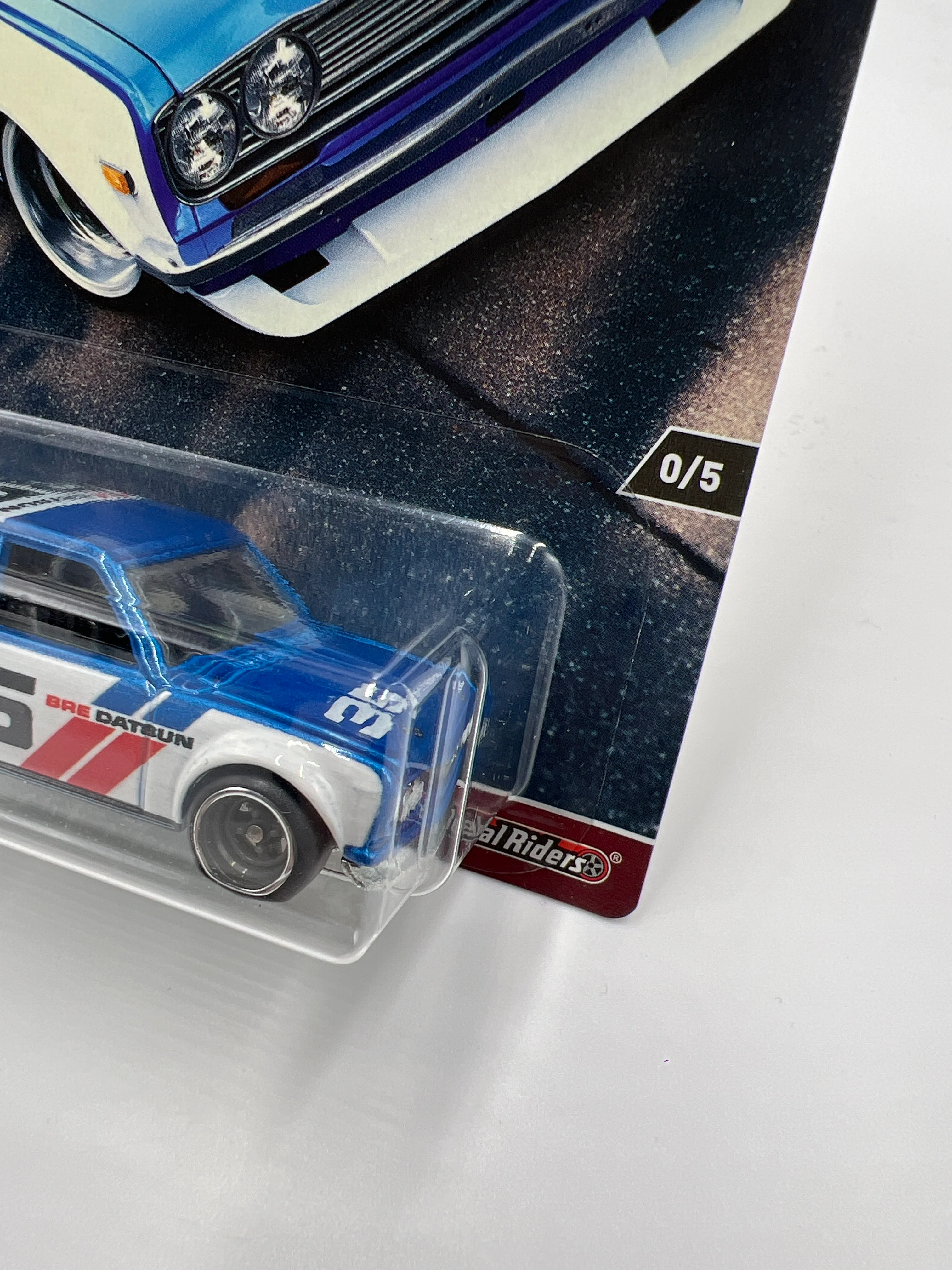 2017 HW RLC Premium Race Day #0 BRE Datsun Bluebird 510 Blue/White W/Protector - Image 3