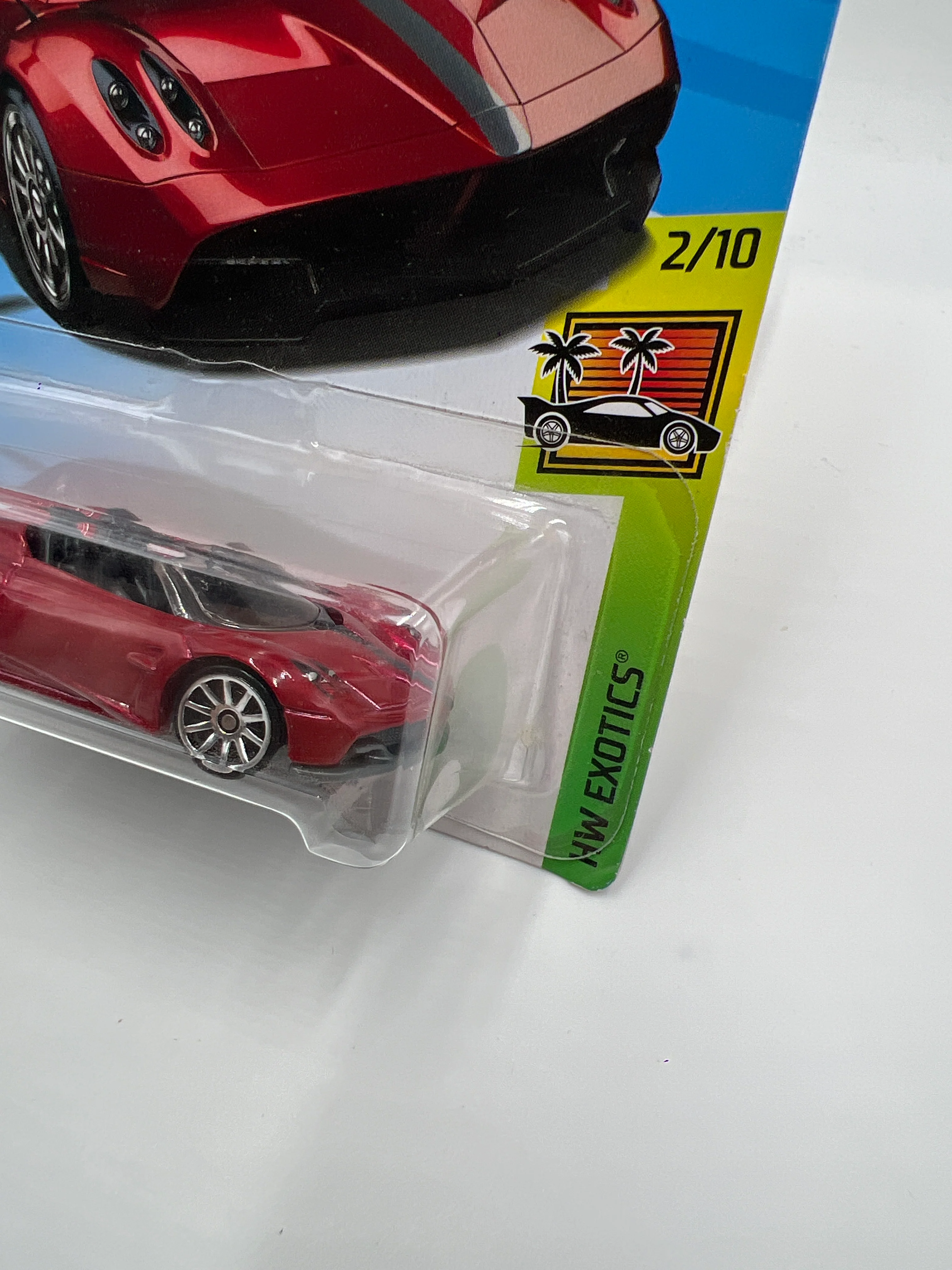 2018 Hot Wheels Exotics #243 17 Pagani Huayra Roadster Red - Image 3