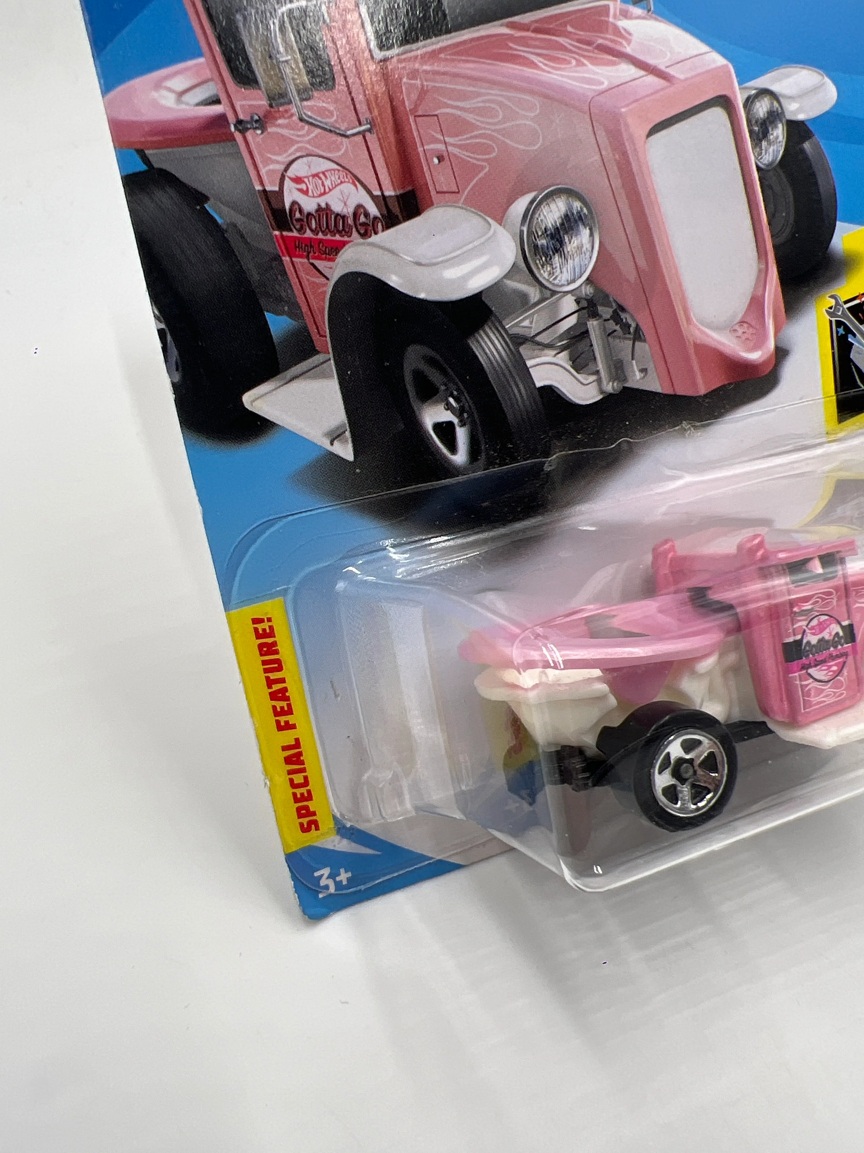 2018 Hot Wheels Experimotors #49 Gotta Go Pink W/Protector - Image 5