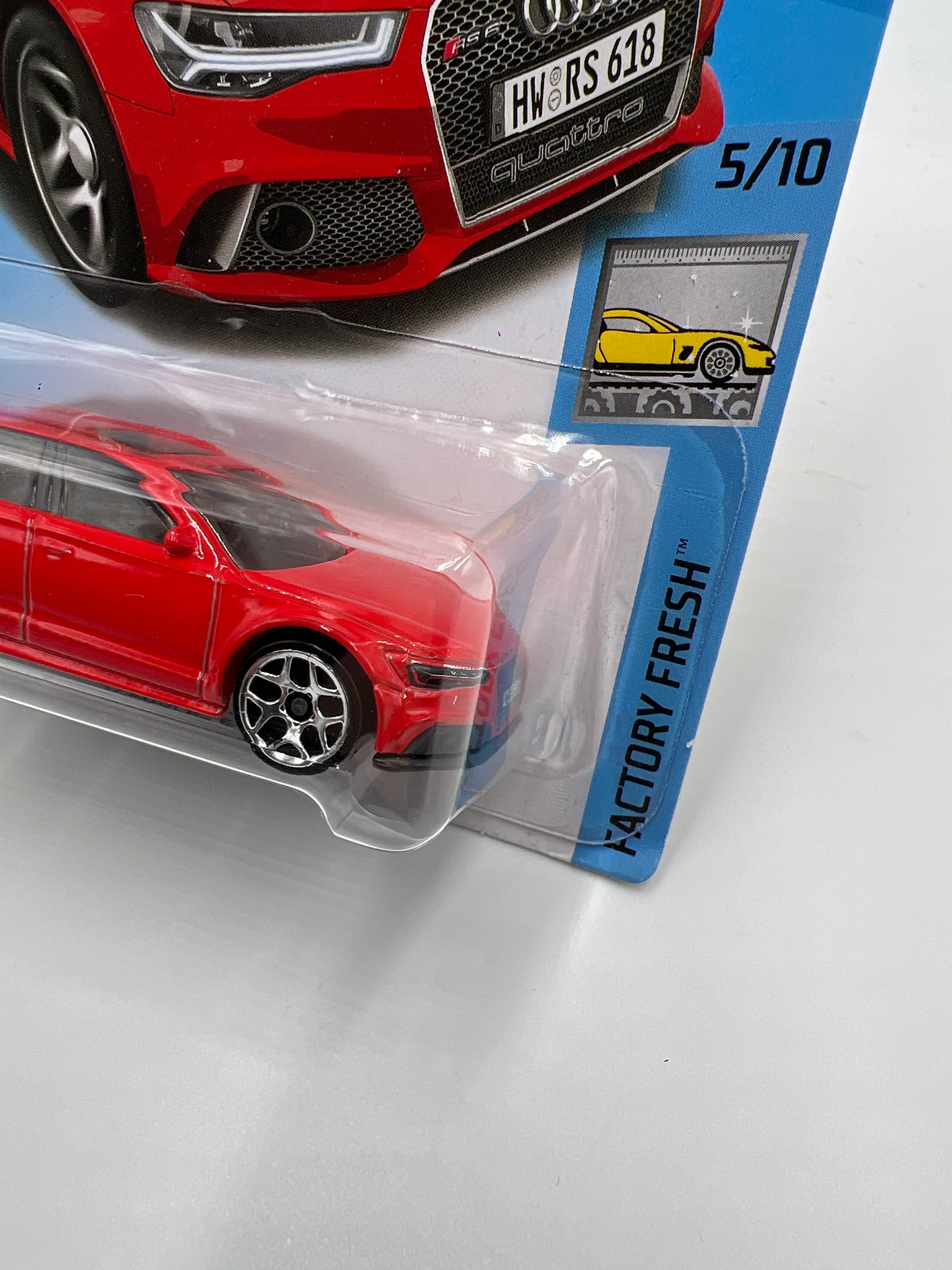 2018 Hot Wheels Factory Fresh #271 17 Audi RS 6 Avant Red 107G - Image 4