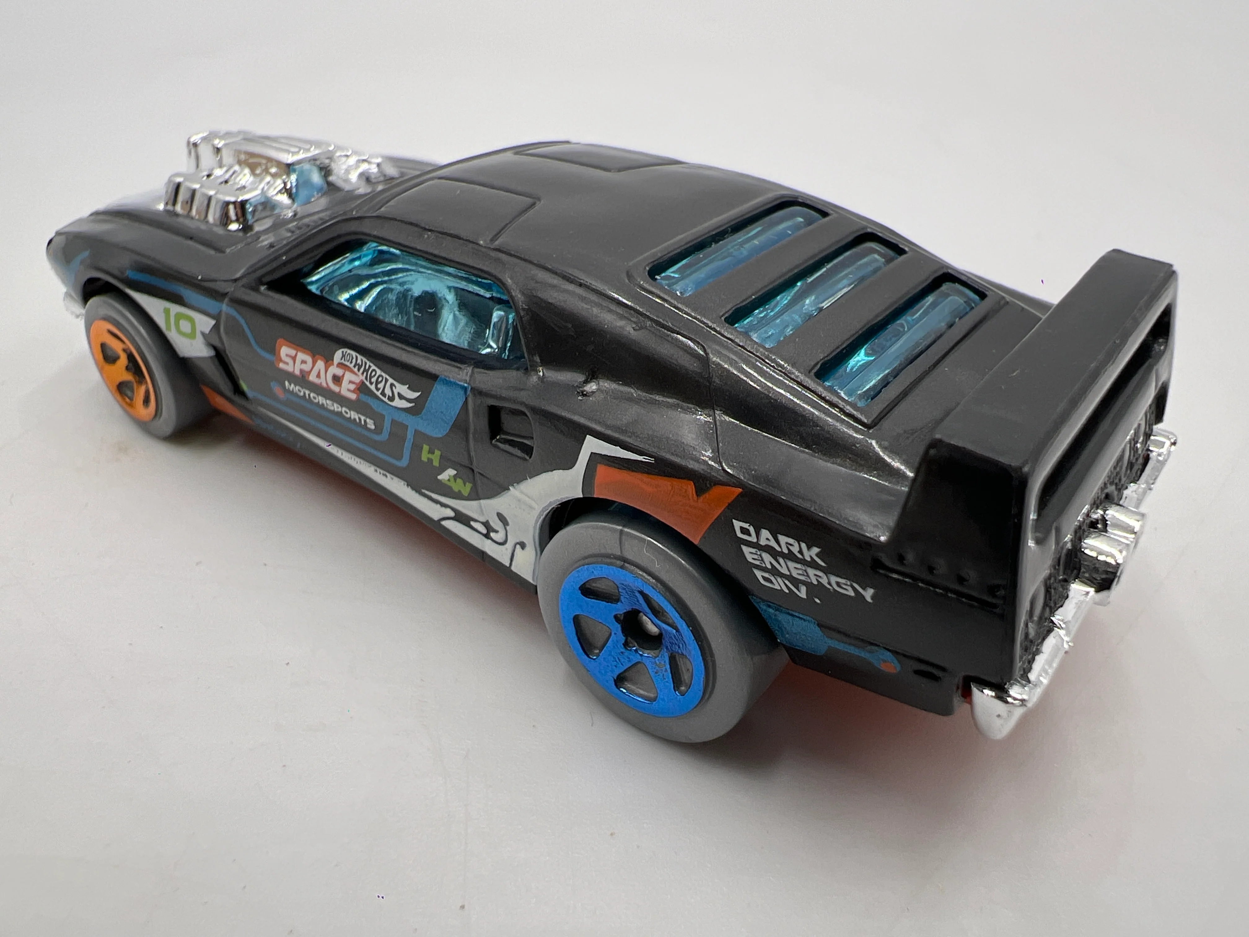 2018 Hot Wheels Mystery Models Series 2 #10 Rivited Gray - Image 3