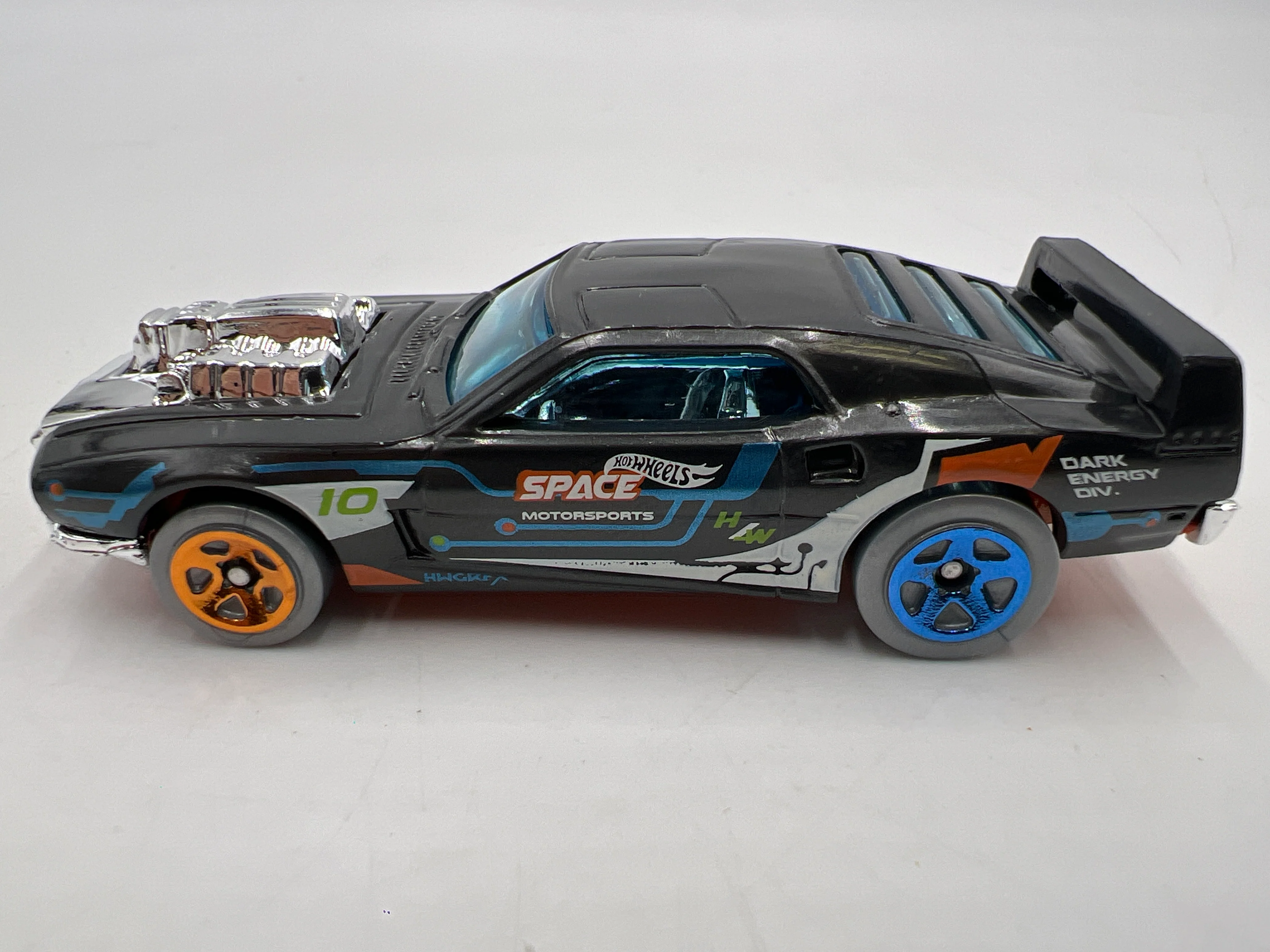 2018 Hot Wheels Mystery Models Series 2 #10 Rivited Gray - Image 5