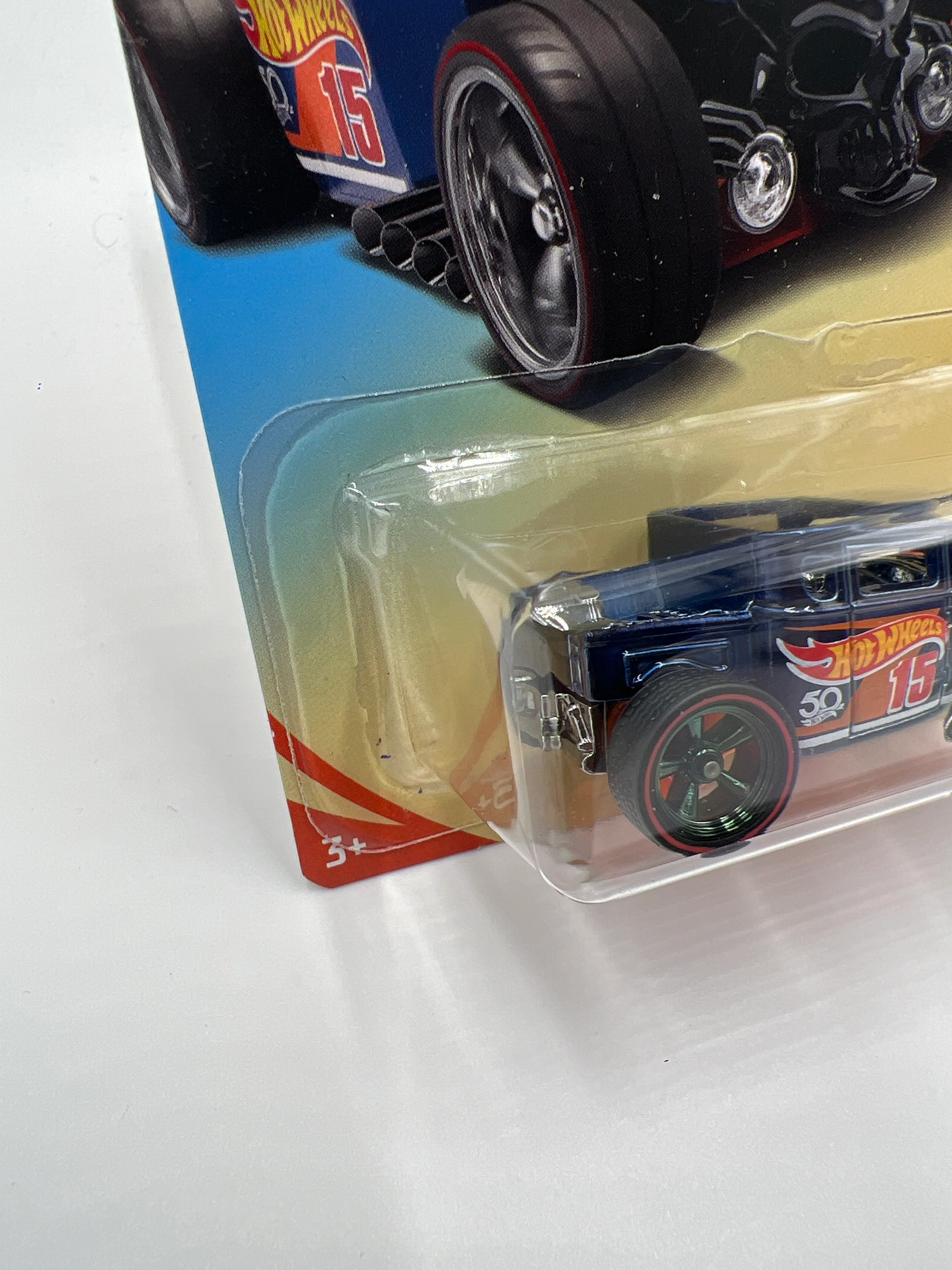 2018 Hot Wheels Super Treasure Hunt Bone Shaker Ultimate Chase W/Protector - Image 5