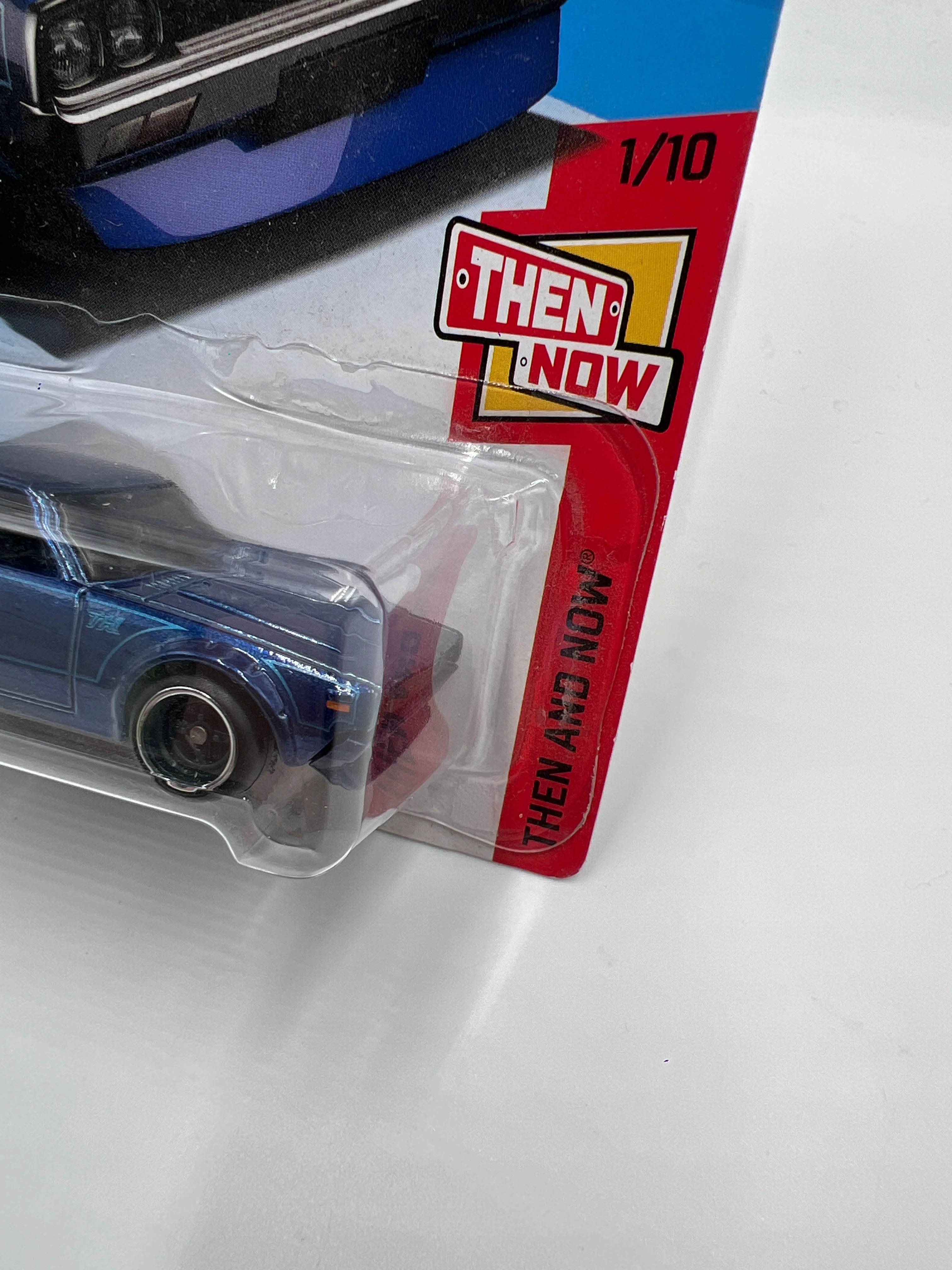 2018 Hot Wheels Super Treasure Hunt Nissan Skyline 2000 GT-R Blue W/Protector - Image 4