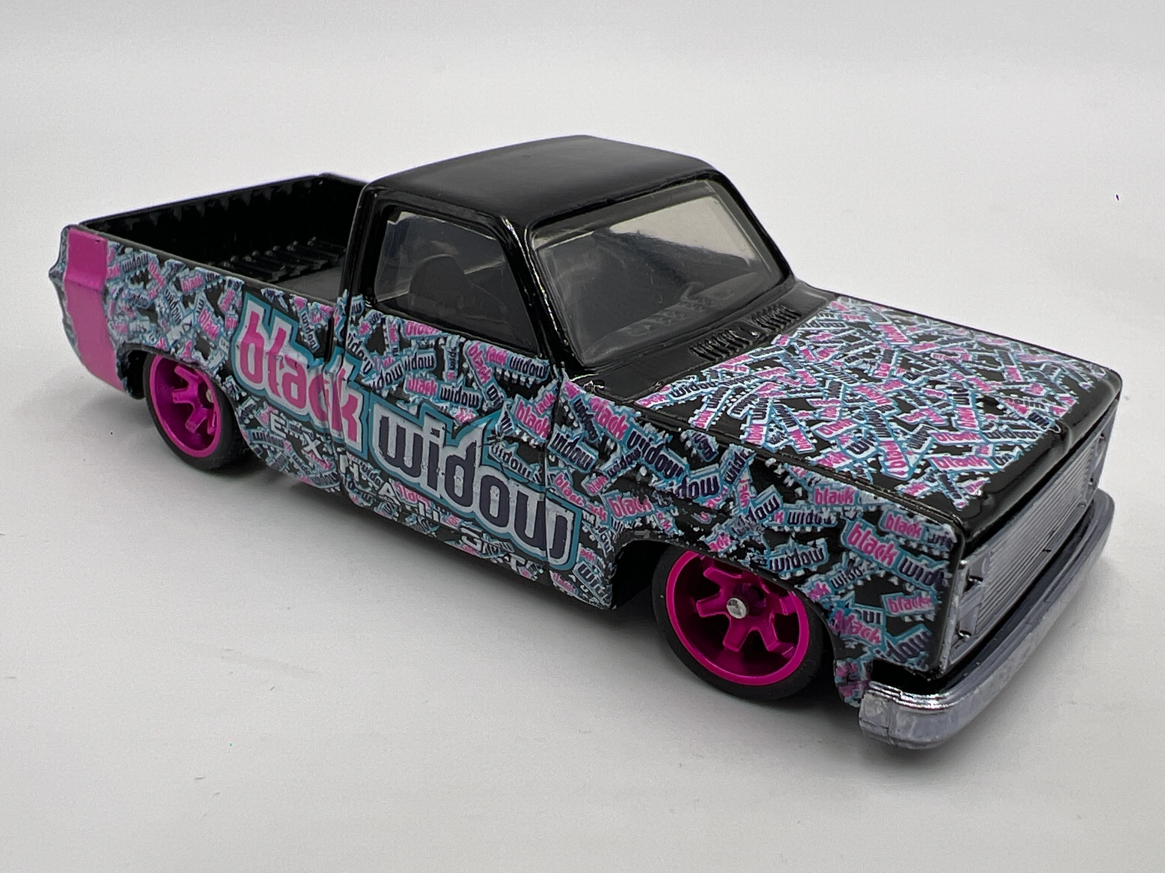 Hot Wheels 1/64 Unspun Custom 83 Chevy Silverado Black Widow Loose - Image 2