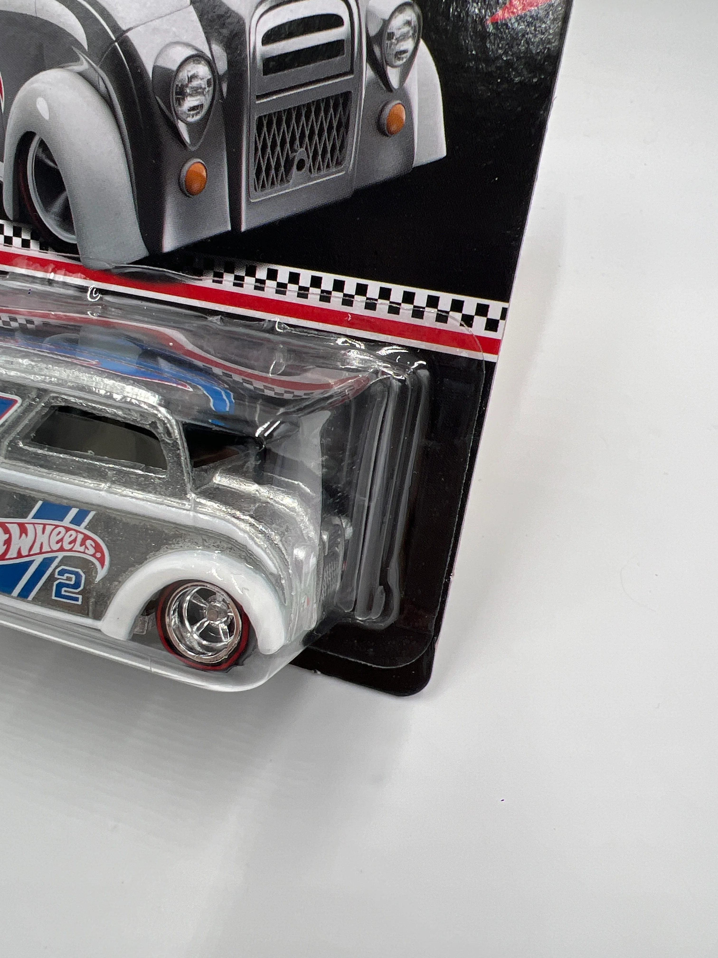 2019 Hot Wheels RLC Zamac Edition #2 Dairy Delivery W/Protector - Image 3
