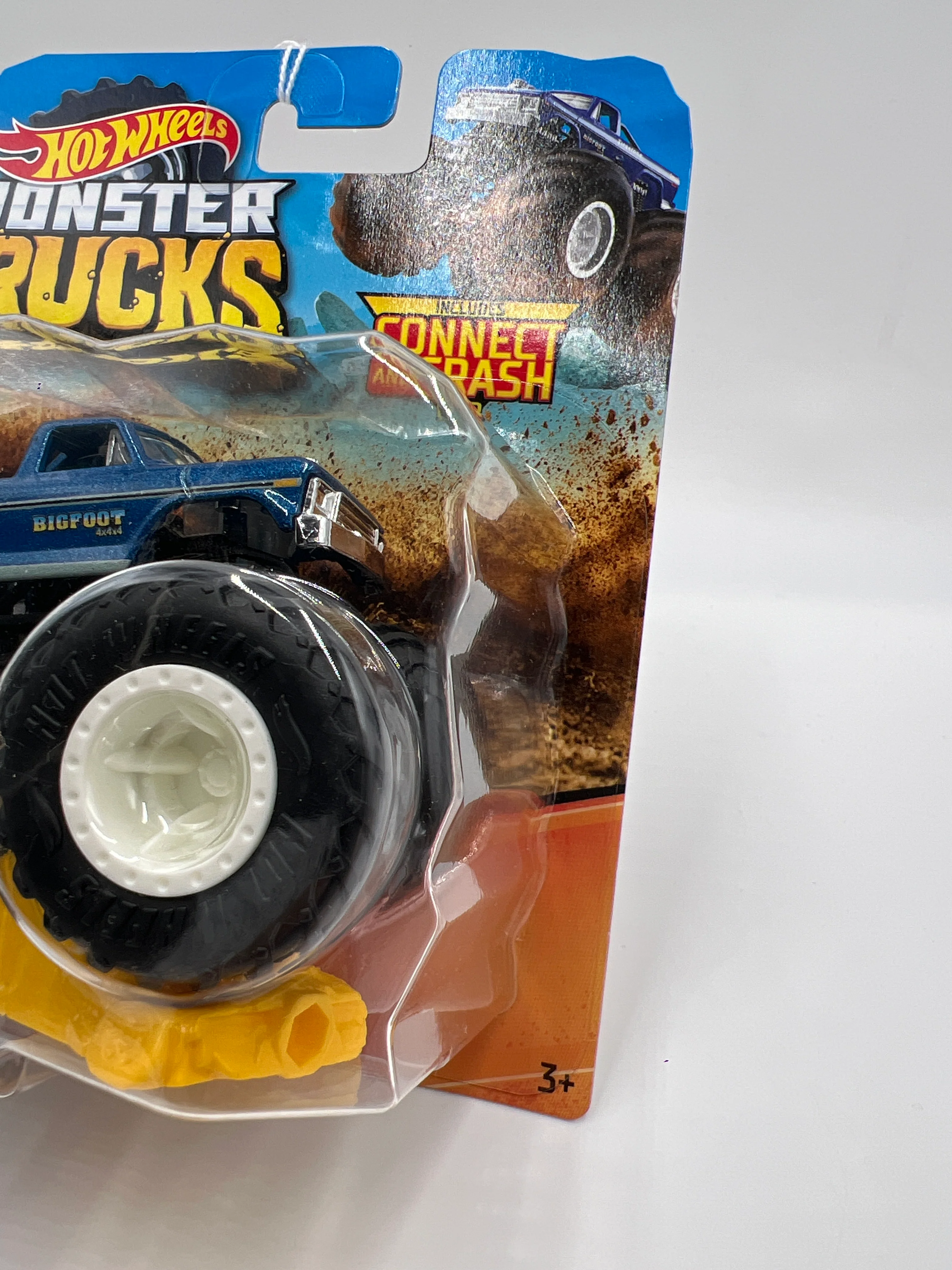 2019 Hot Wheels Monster Trucks #19 Bigfoot 124F - Image 3