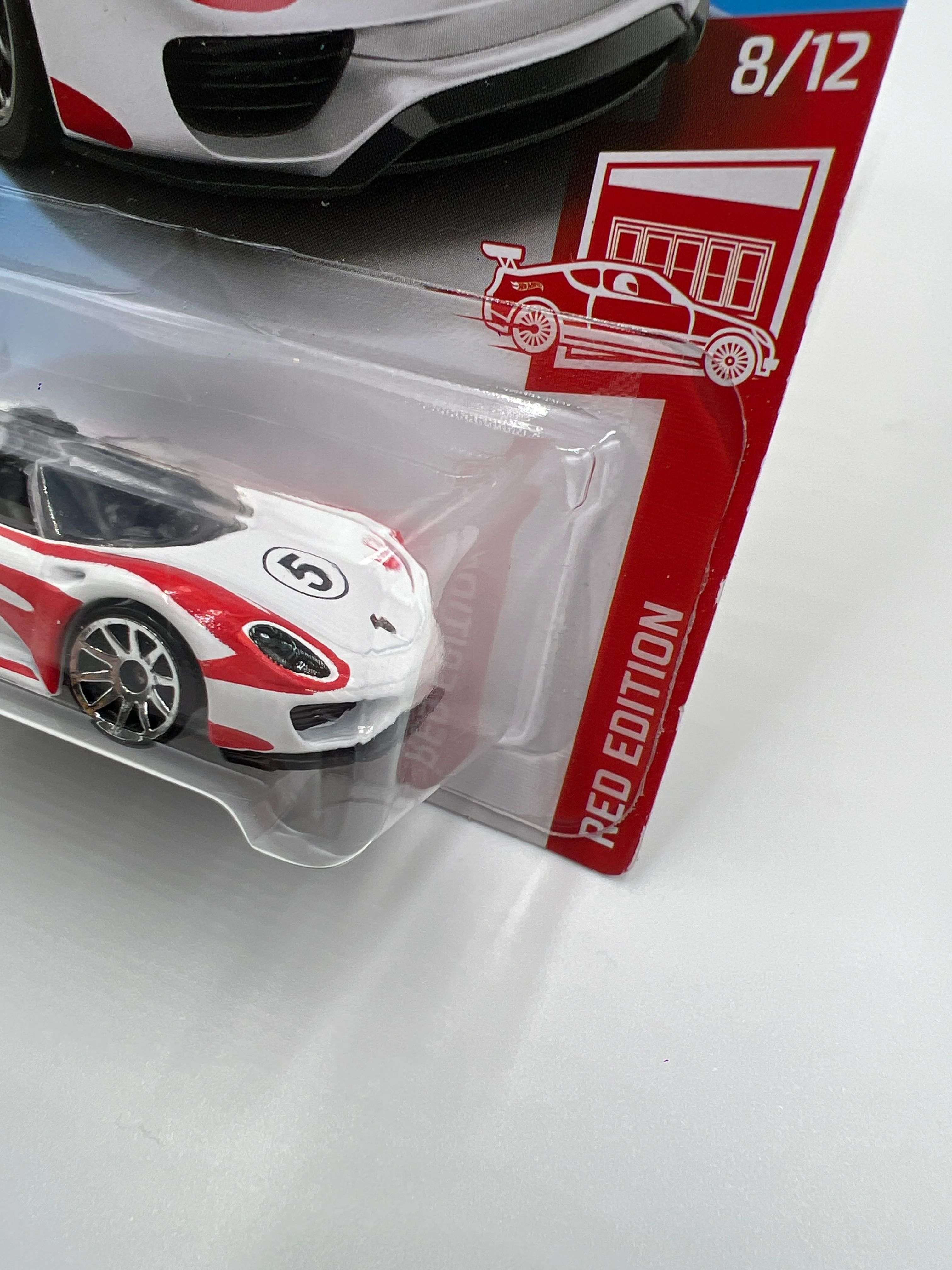 2019 Hot Wheels Red Edition #94 Porsche 918 Spyder target exclusive 147C - Image 3