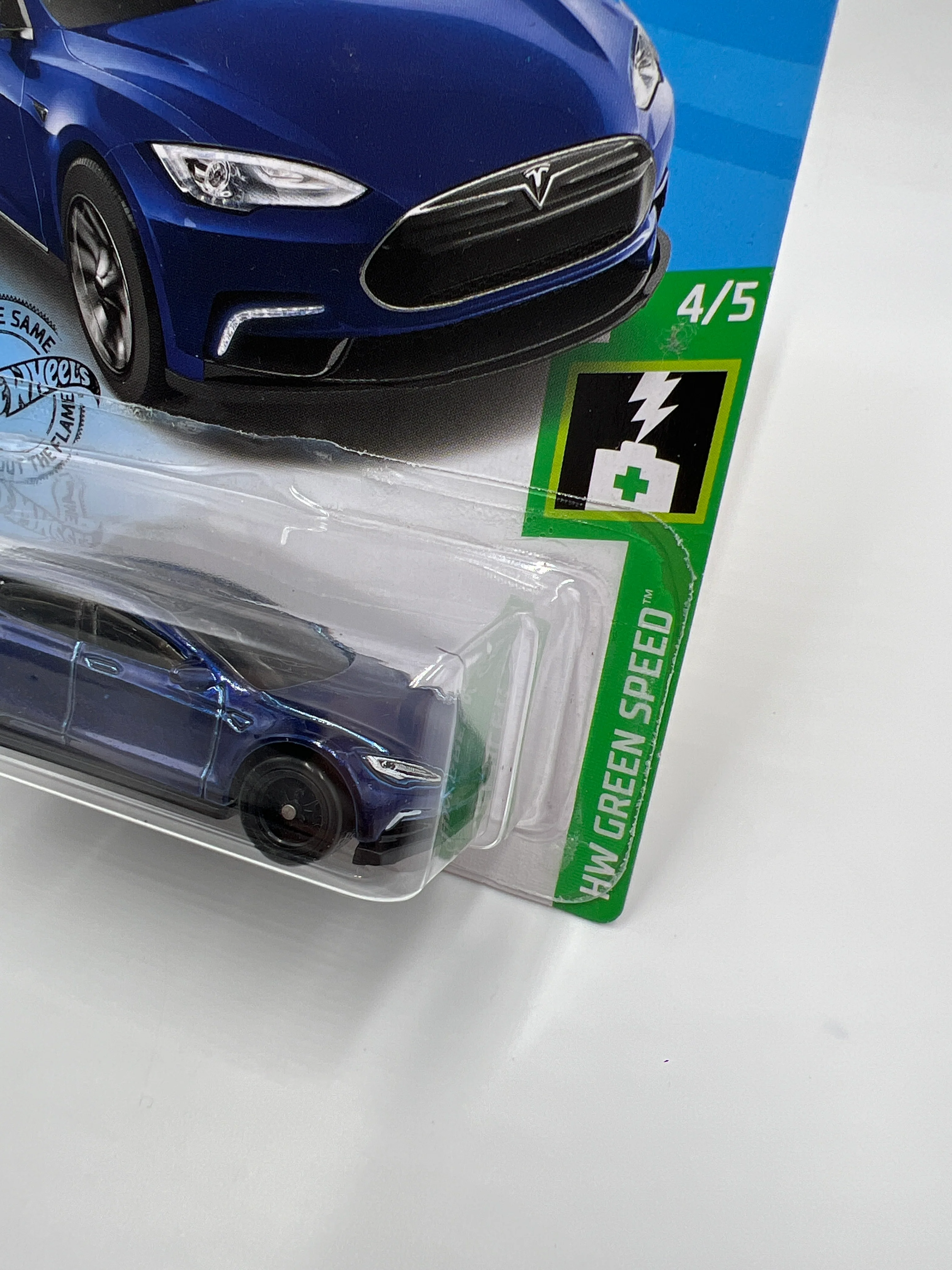 2019 Hot Wheels Super Treasure Hunt #226 Tesla Model S Blue W/Protector International Card - Image 3