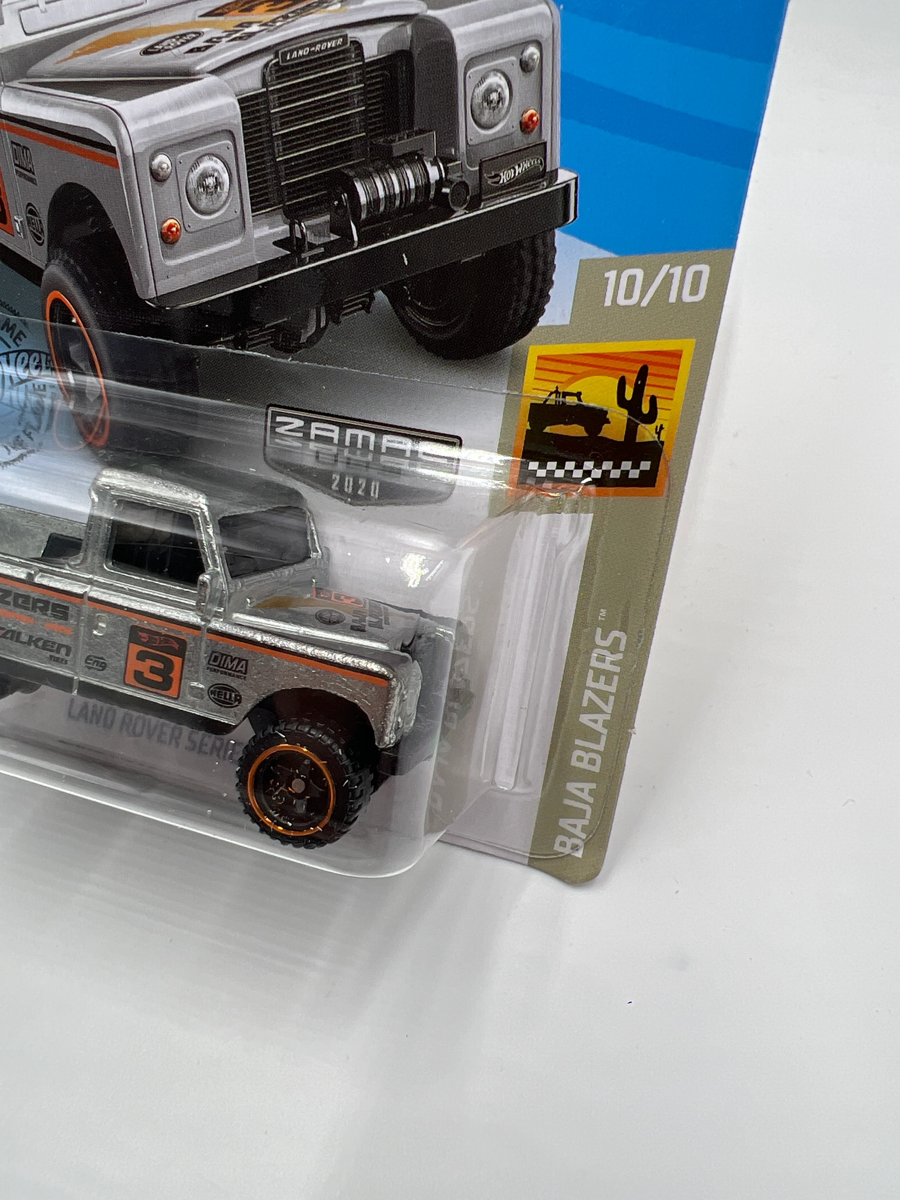 2020 Hot Wheels Walmart Exclusive Zamac 3 #3 Land Rover Series III Pickup 148i - Image 3