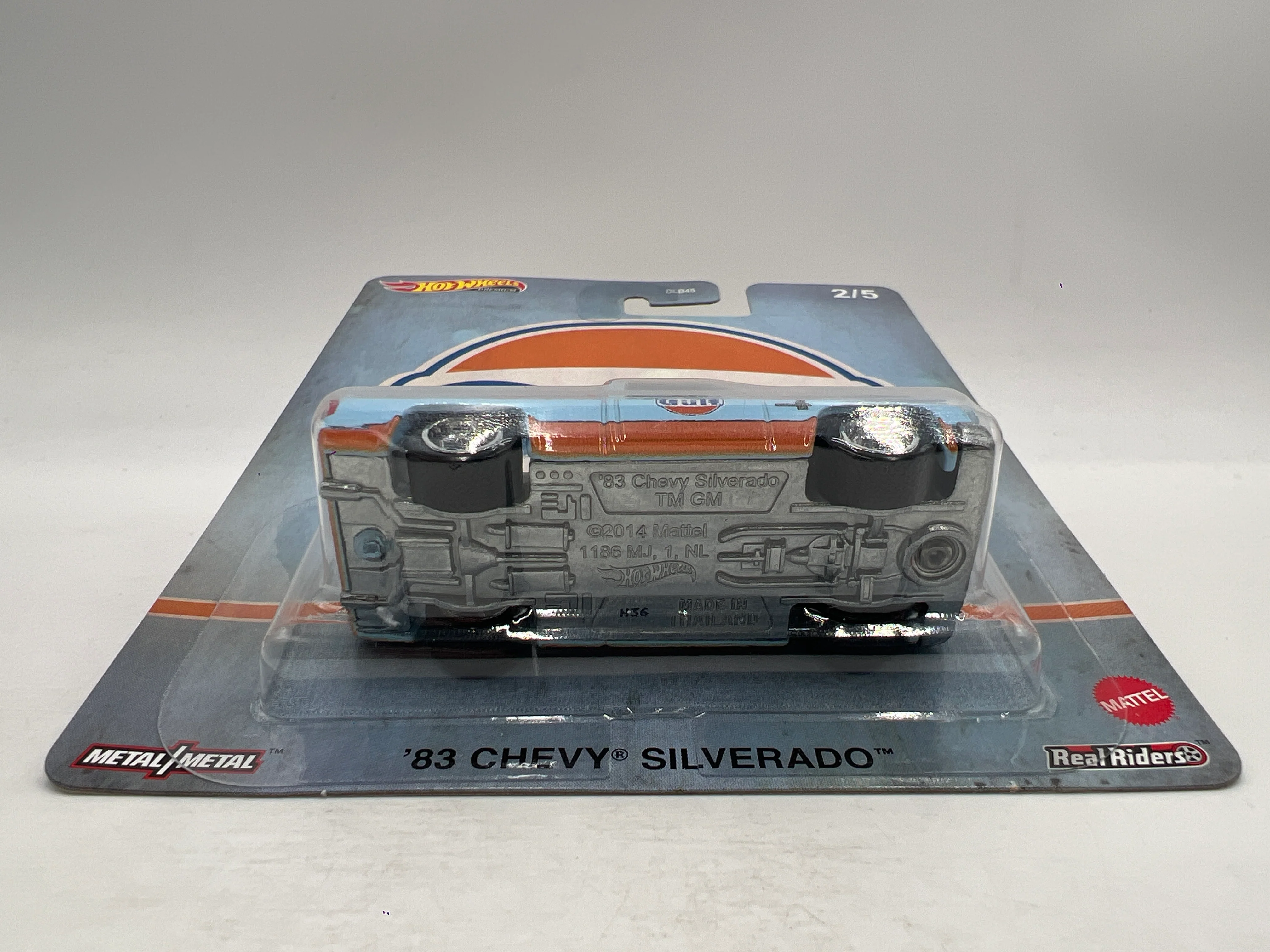 2020 Hot Wheels Premium Vintage Oil #2 83 Chevy Silverado Gulf Blue W/Protector - Image 5