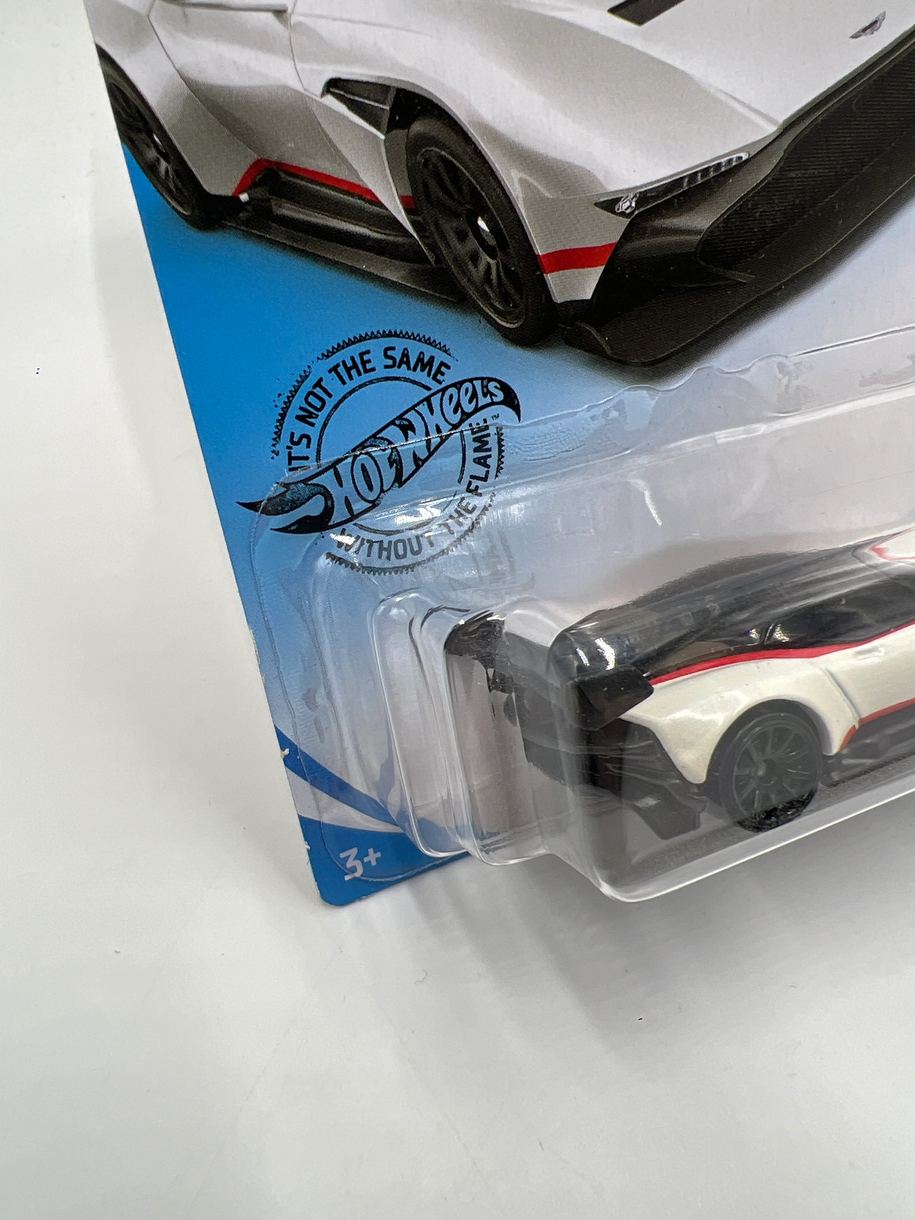2020 Hot Wheels Factory Fresh #88 Aston Martin Vulcan White - Image 4