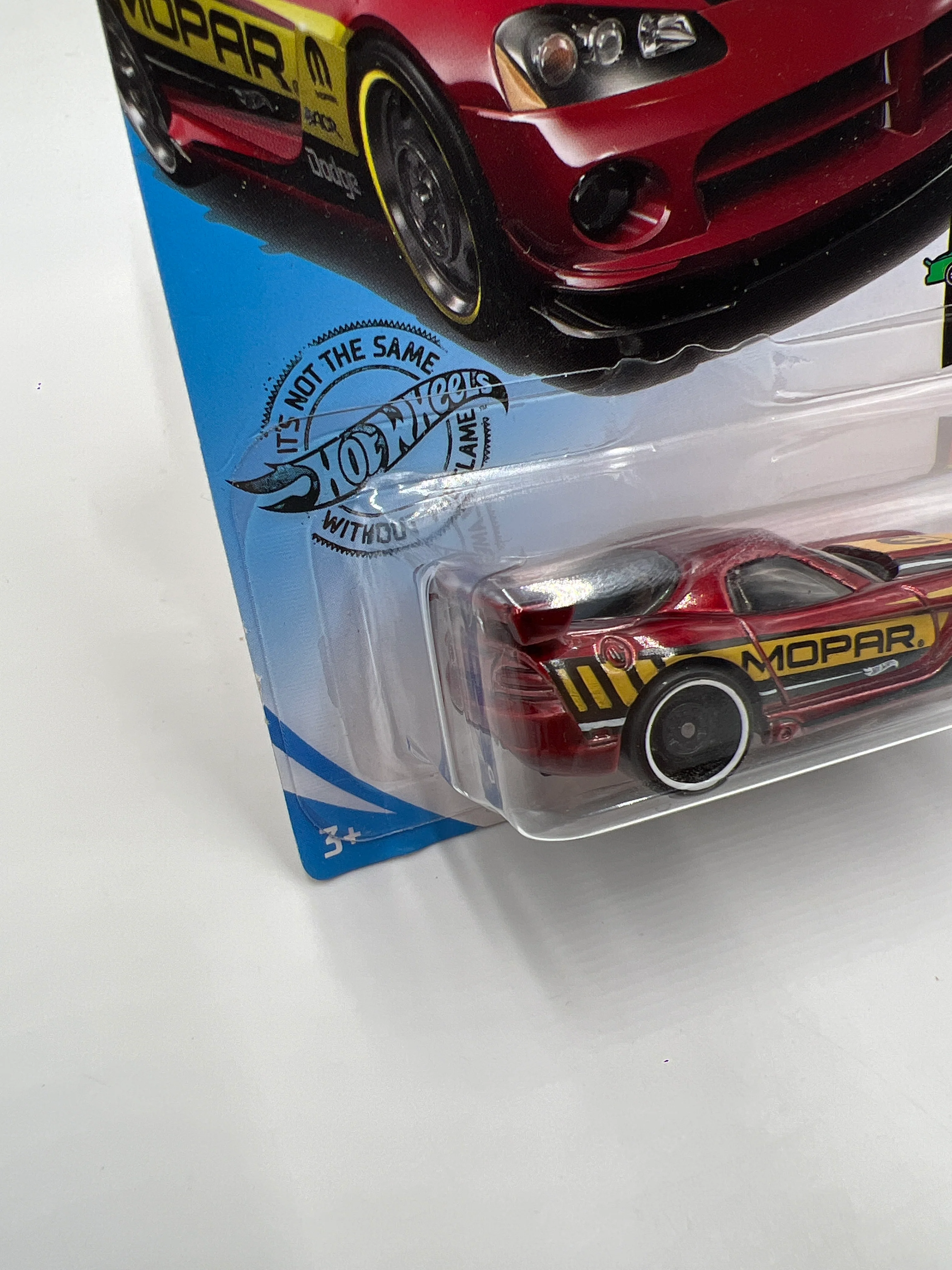2020 Hot Wheels Race Day #50 Dodge Viper SRT10 ACR Red 53C - Image 4