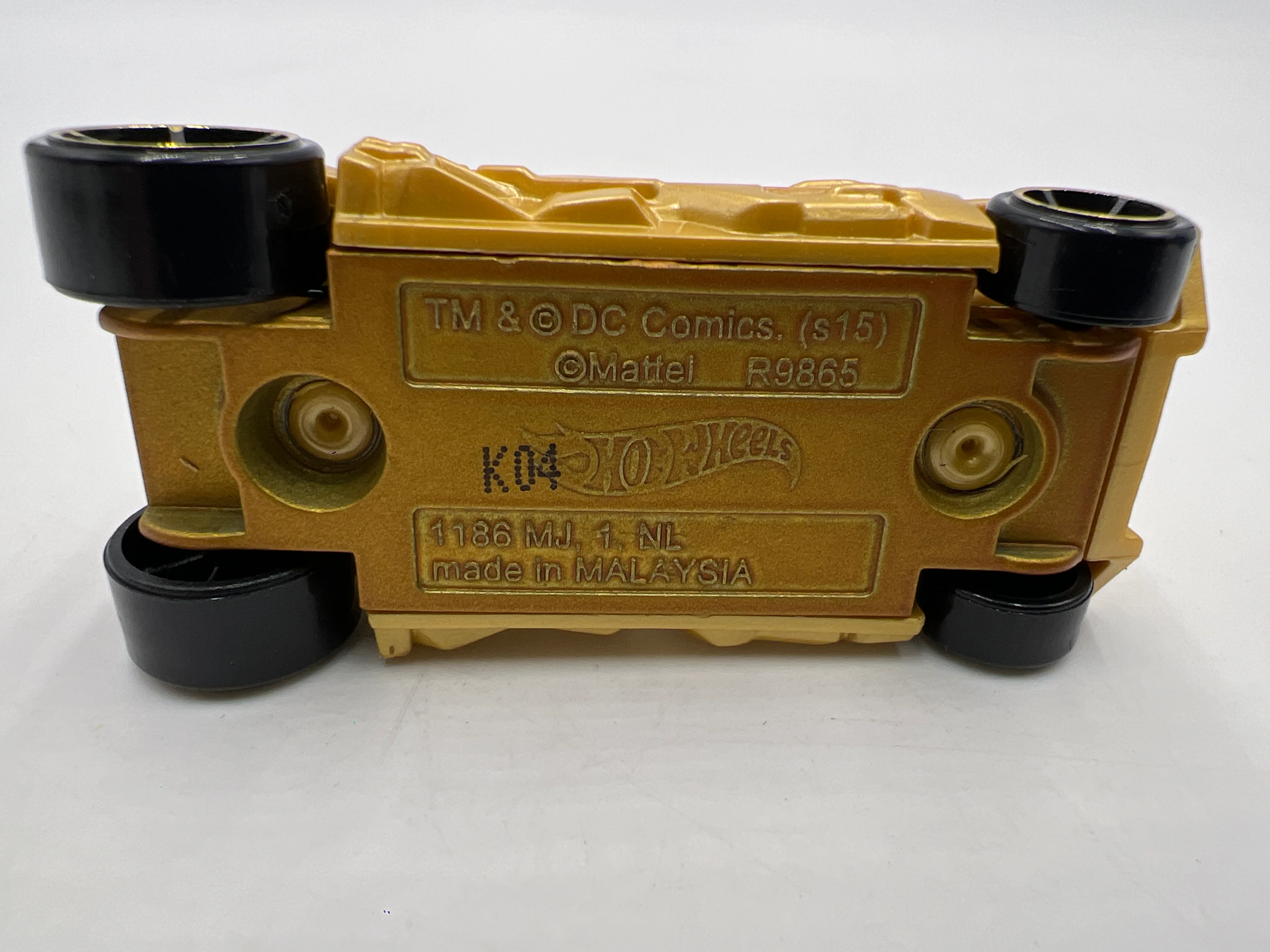 2017 Hot Wheels Mystery Models Series 1 #3 Chase Batmobile Tumbler Gold - Image 6