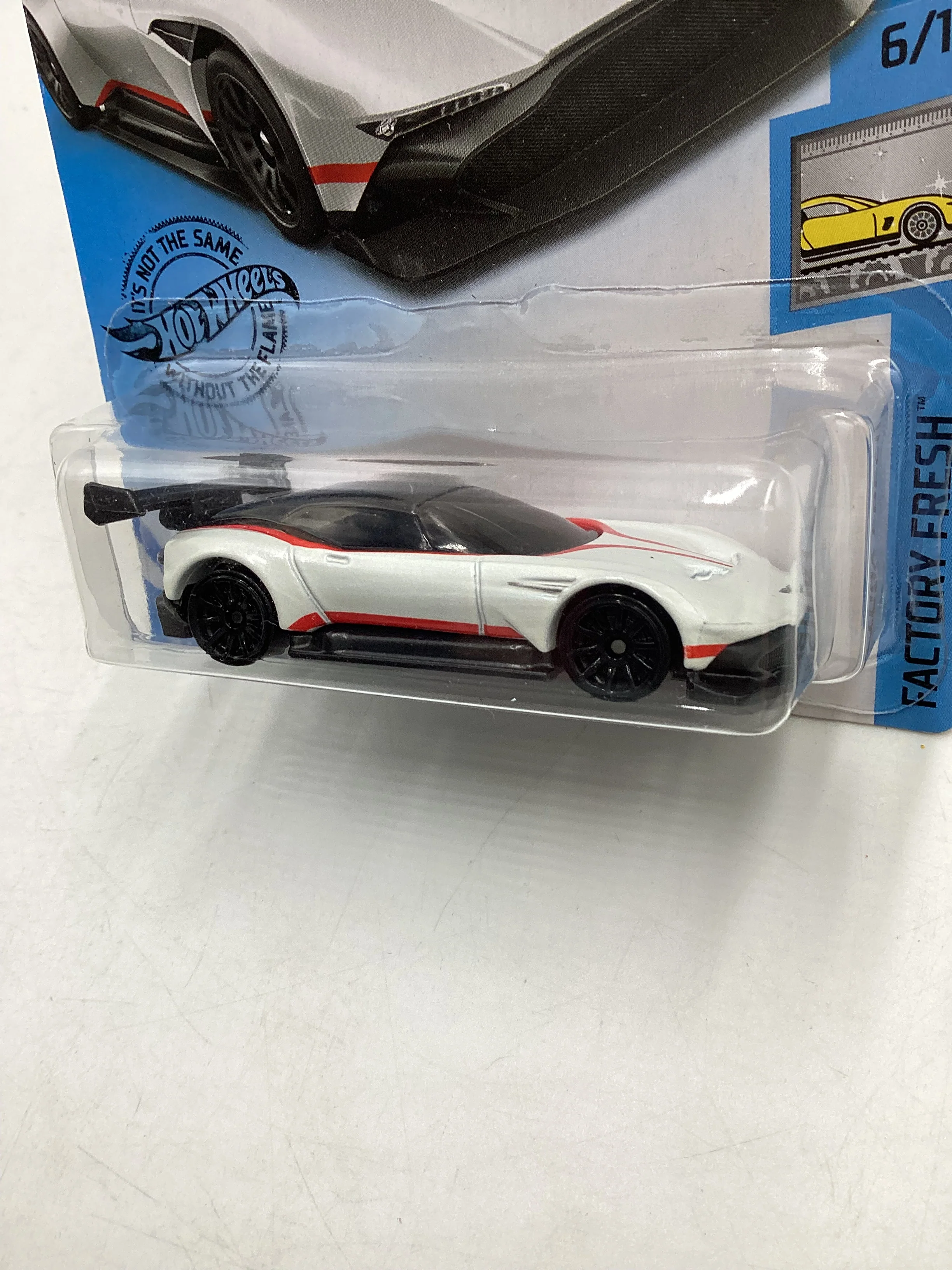 2020 Hot Wheels #088 Aston Martin Vulcan 106C - Image 4