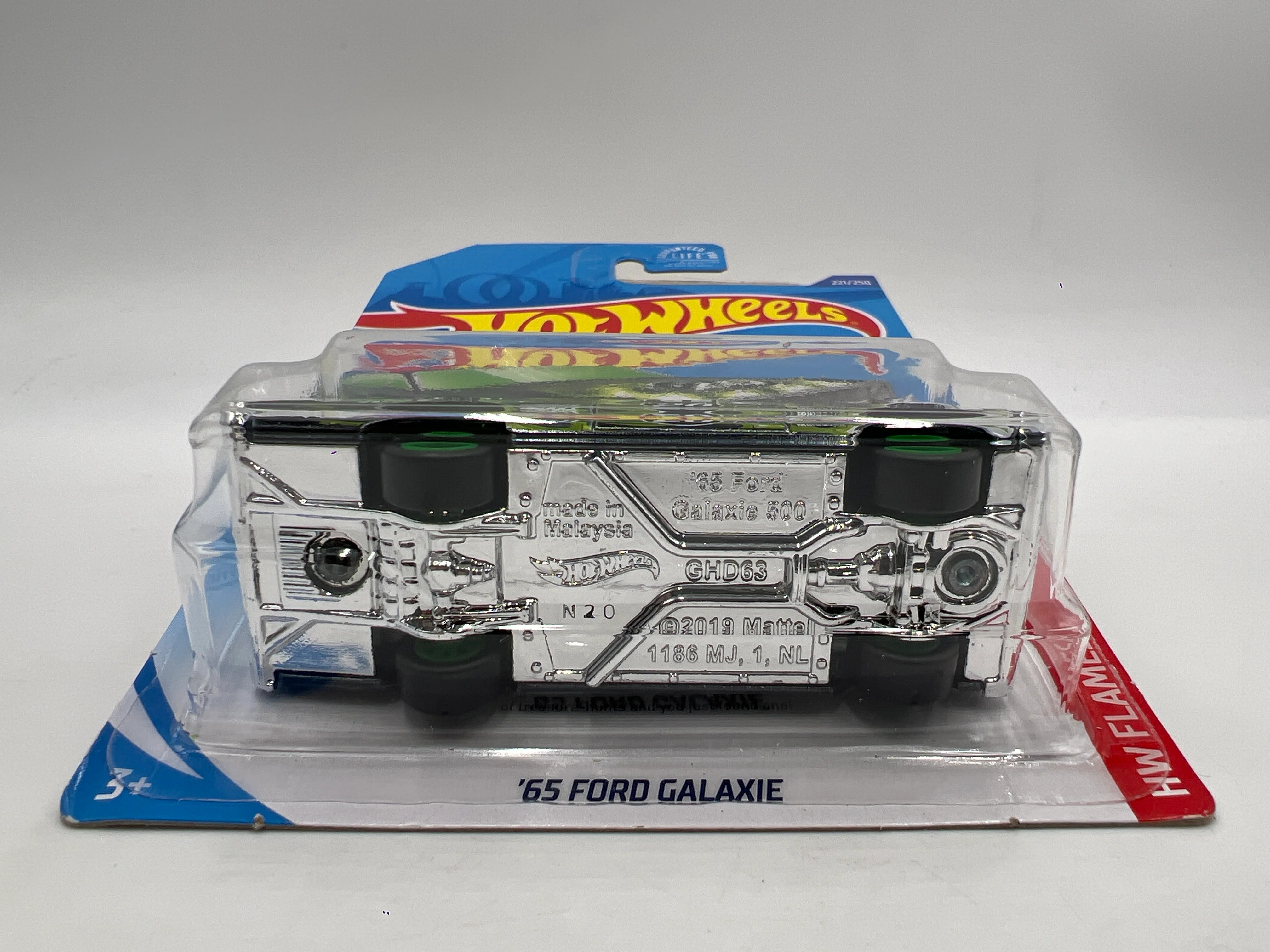 2020 Hot Wheels Super Treasure Hunt #221 65 Ford Galaxie W/Protector - Image 5