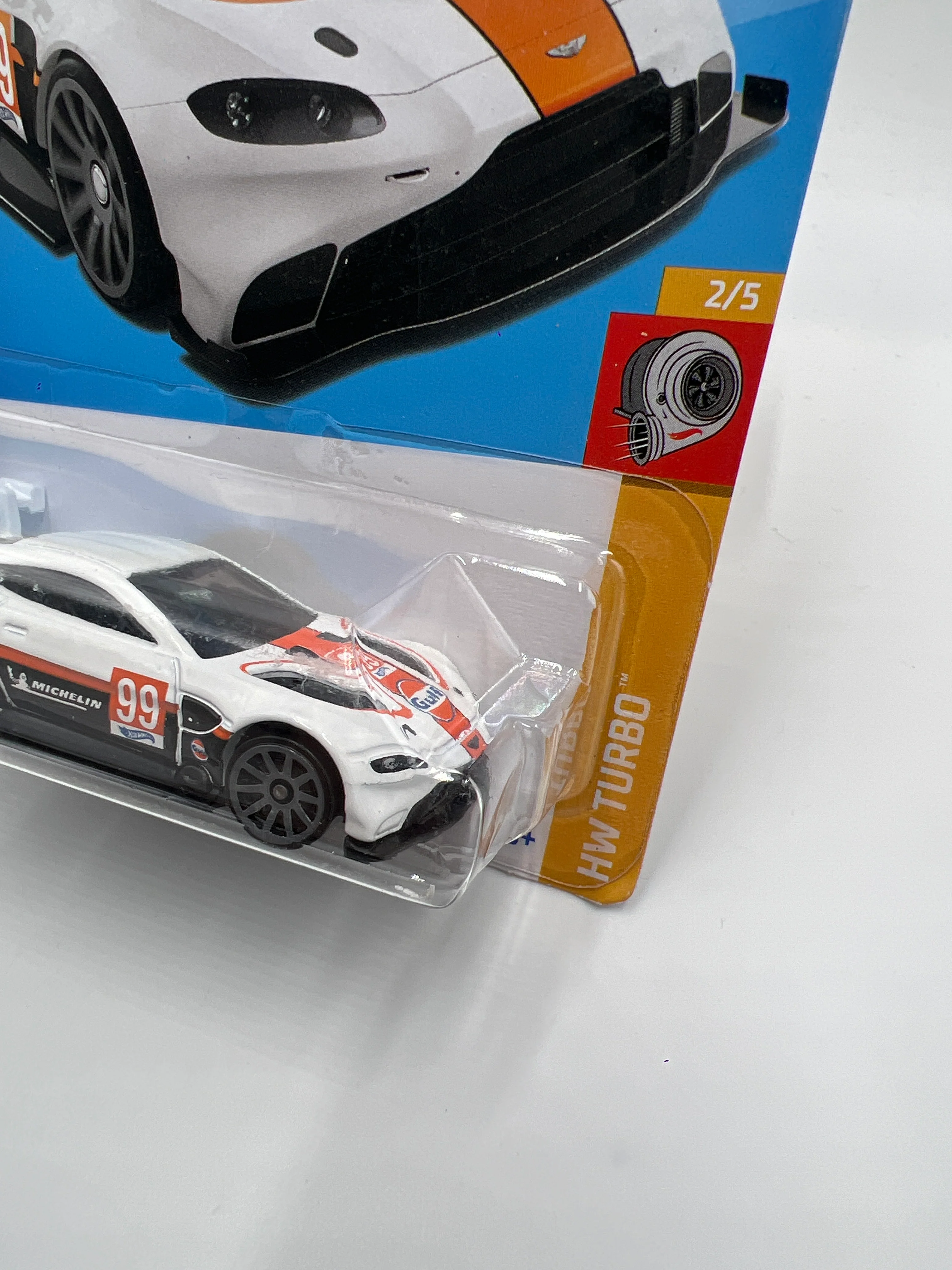 2023 Hot Wheels Turbo #98 Aston Martin Vantage GTE White Gulf 103E - Image 3