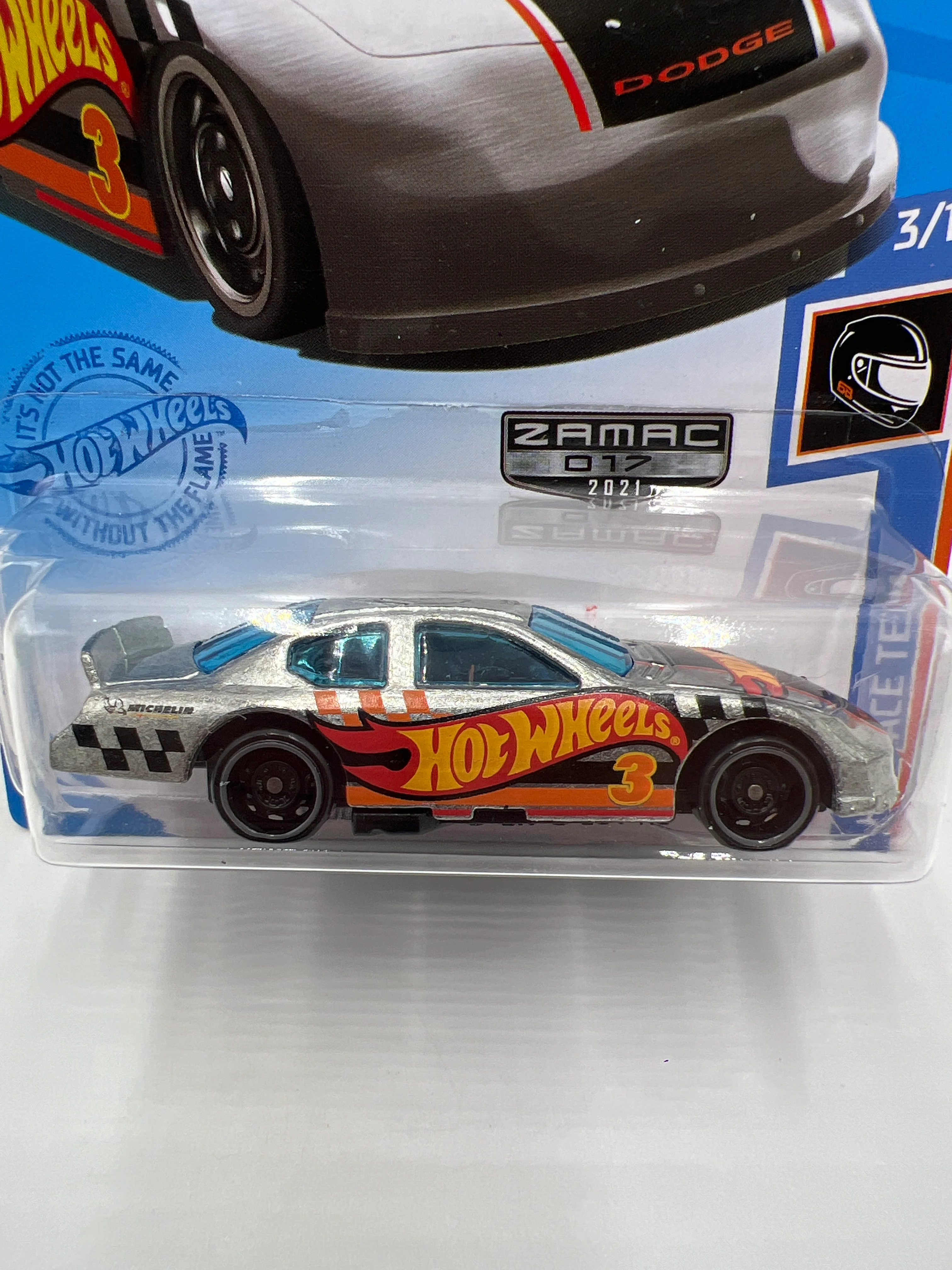 2021 Hot Wheels Walmart Exclusive Zamac 17 #194 Dodge Charger Stock Car 146E - Image 2