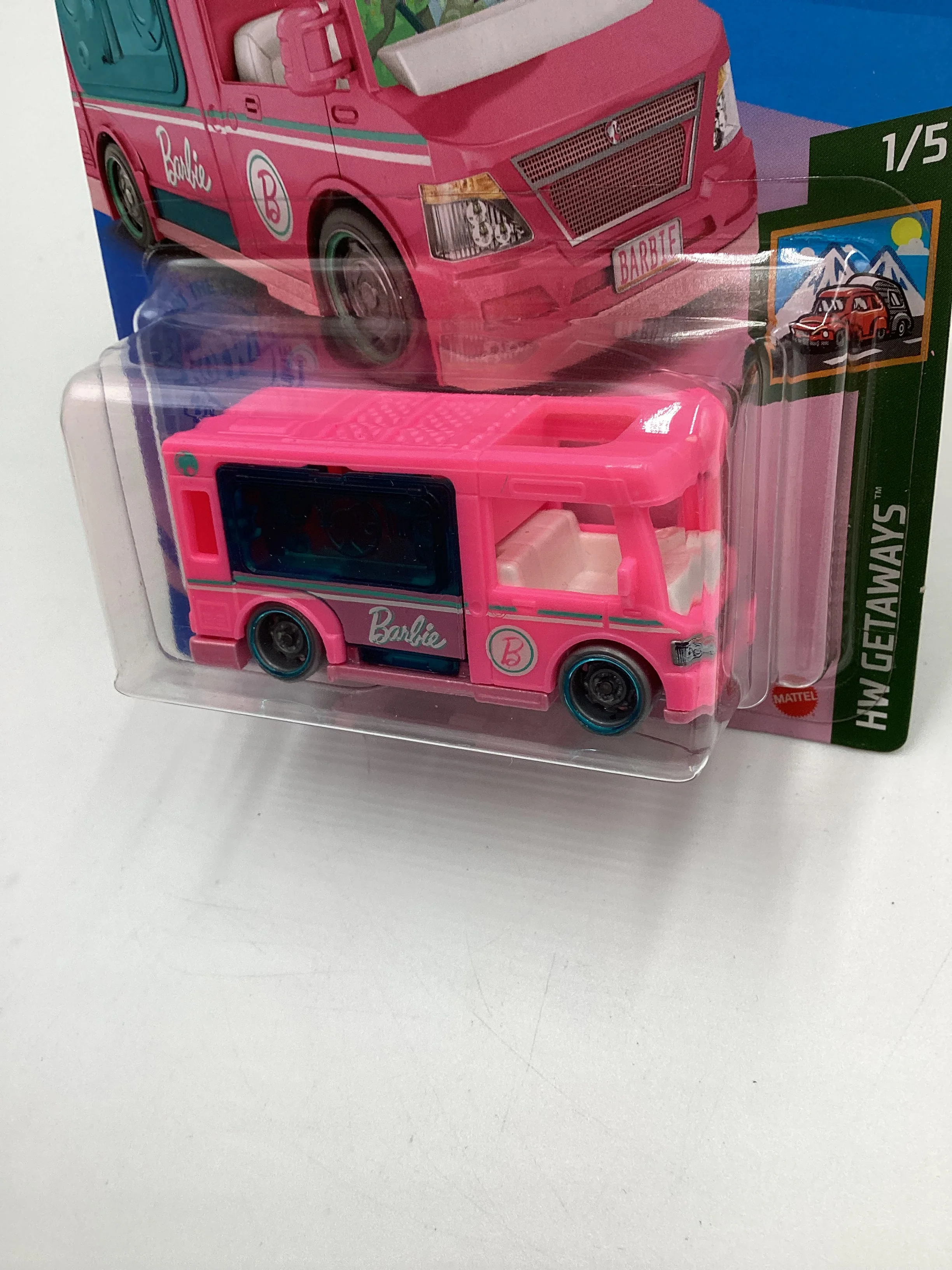 2021 Hot Wheels #21 Barbie Dream Camper Pink 123B - Image 3